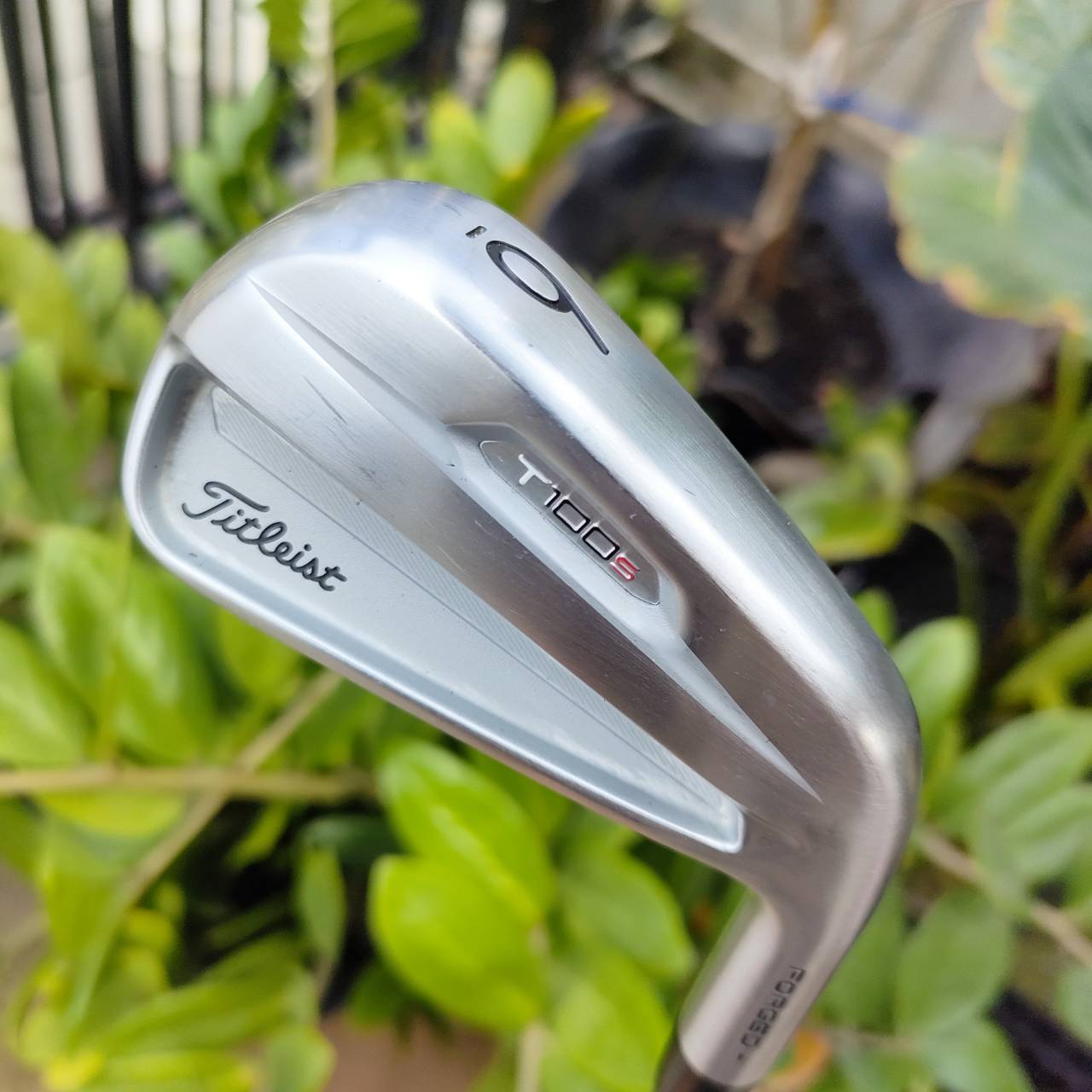 TITLEIST T100S FORGED (รุ่นปี 2022) เป็นรุ่นใหม่ สวยจัดๆ และเป็นชุดใหญ่สุด มีตั้งแต่เหล็ก 5 - PW (องศา44) และยังมี WEDGE องศา 48 ให้ด้วยอีกหนึ่งชิ้น ห้านสุดยอดพรีเมี่ยม PROJECT X 5.5 ก้านรุ่นใหม่ LZ LOARDING ZONE