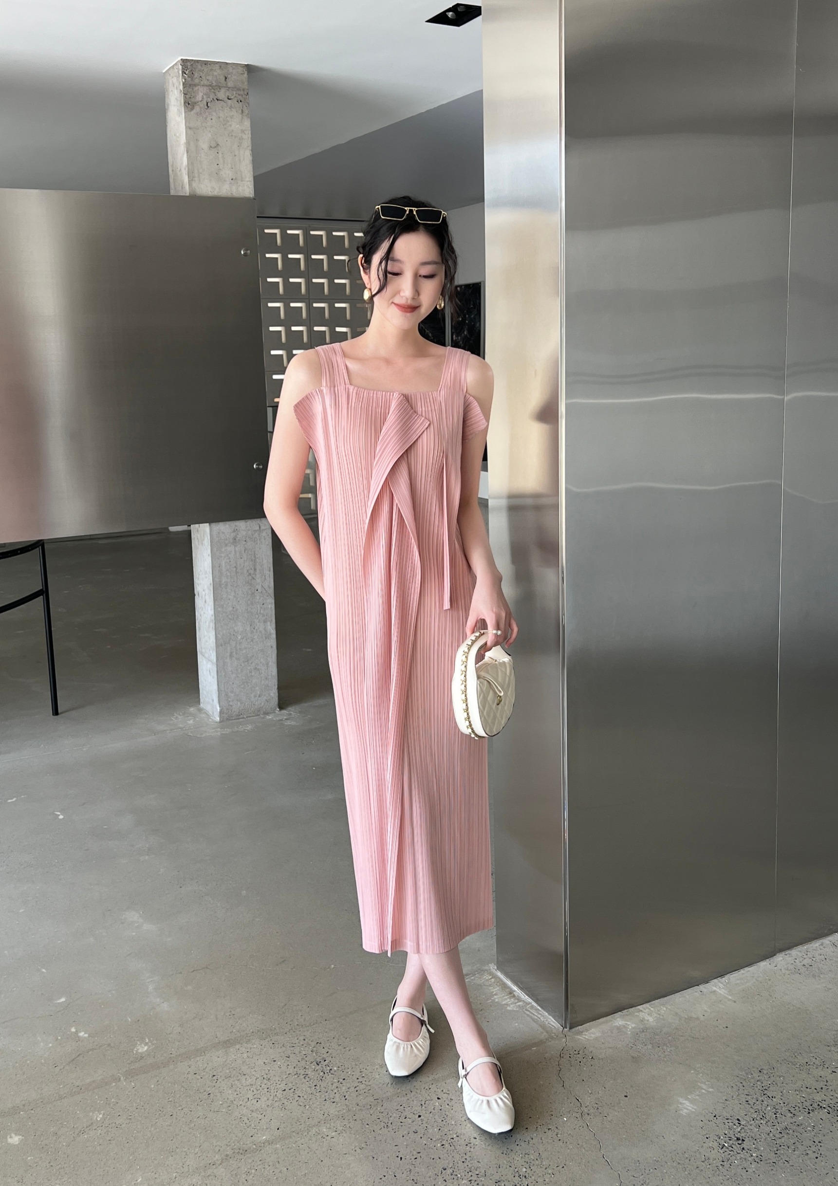 ปรับราคาลง20%!! 2MUAY รุ่น GJO1878 เดรสพลีทคุณภาพ SQUARE NECK PLEATED DRESS 2สี FREE SIZE