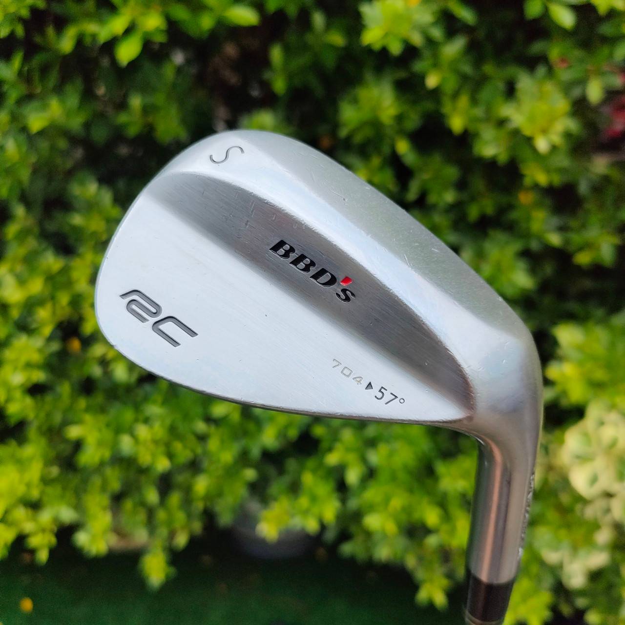 WEDGE RC BBD S องศา 57 ก้าน N.S.PRO 950 GH FLEX S เป็น WEDGE พรีเมี่ยมจากญี่ปุ่น คุณภาพสูงมากๆ และนิยมสูงมาก!! ไม้กอล์ฟมือสอง ของแท้ BY NakaraLuxurious