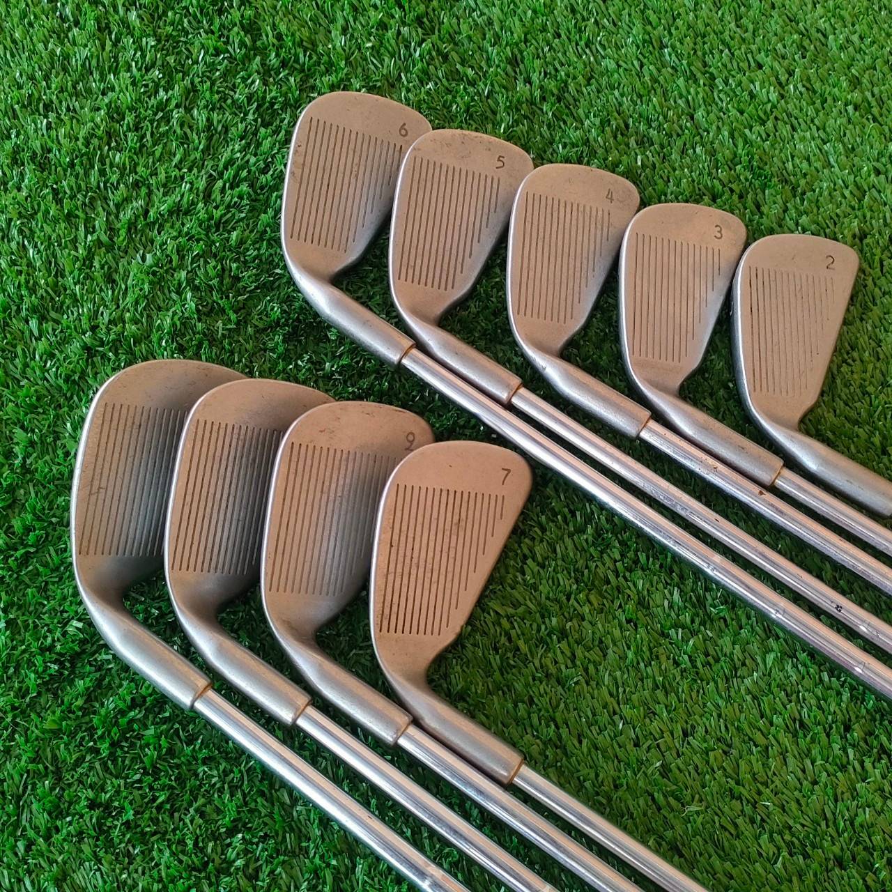 ชุดเหล็ก PING EYE2 จุดดำ มีเหล็ก 2 - 9 เเละ PW SW *** ขาดเหล็ก 8 *** ก้าน PING เดิมๆเลยครับ