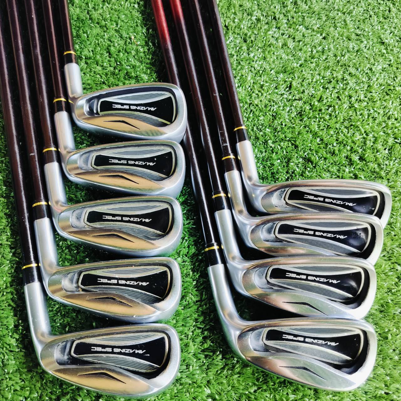 ชุดเหล็ก HONMA AMAZING SPEC เป็นชุดเหล็กรุ่นที่พิเศษสุดของ HONMA ทำออกมาให้ตีได้ระยะไกลแบบมหัศจรรย์ ตีไกลที่สุดของ HONMA JAPAN SAKATA ไม้กอล์ฟพรีเมี่ยมมือสอง ของแท้ By NakaraLuxurious