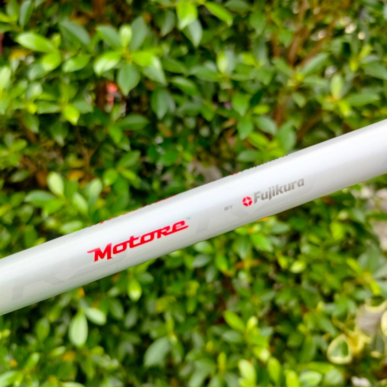 DRIVER TAYLORMADE R9 MAX ก้าน FUJIKURA MOTORE FLEX R องศา 9.5 รุ่นนี้ MAX หน้าเด้งที่สุด ตีไกลสุดขีดครับ ก้านดีมาก