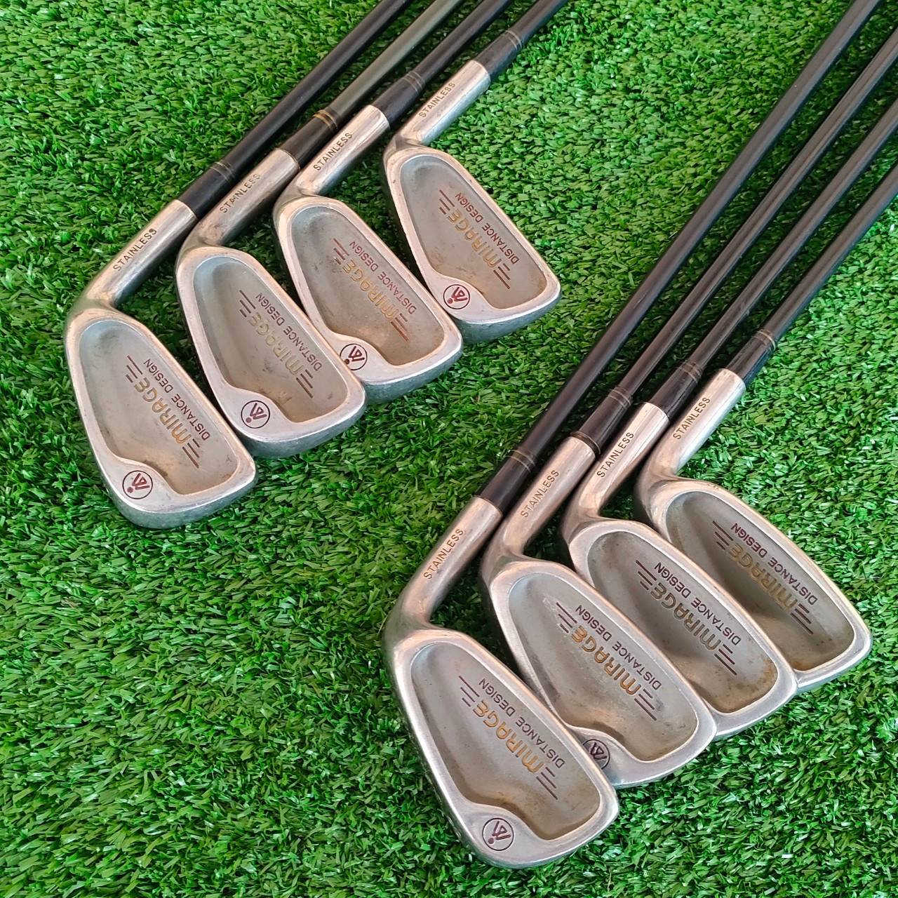 ชุดเหล็ก MIRAGE DISTANCE DESIGN มีเหล็ก 3-9 เเละ PW SW ** ขาดเหล็ก 7 ** ** กริฟ เหล็ก PW มีตำหนิ มีรูปให้ชมค่ะ **