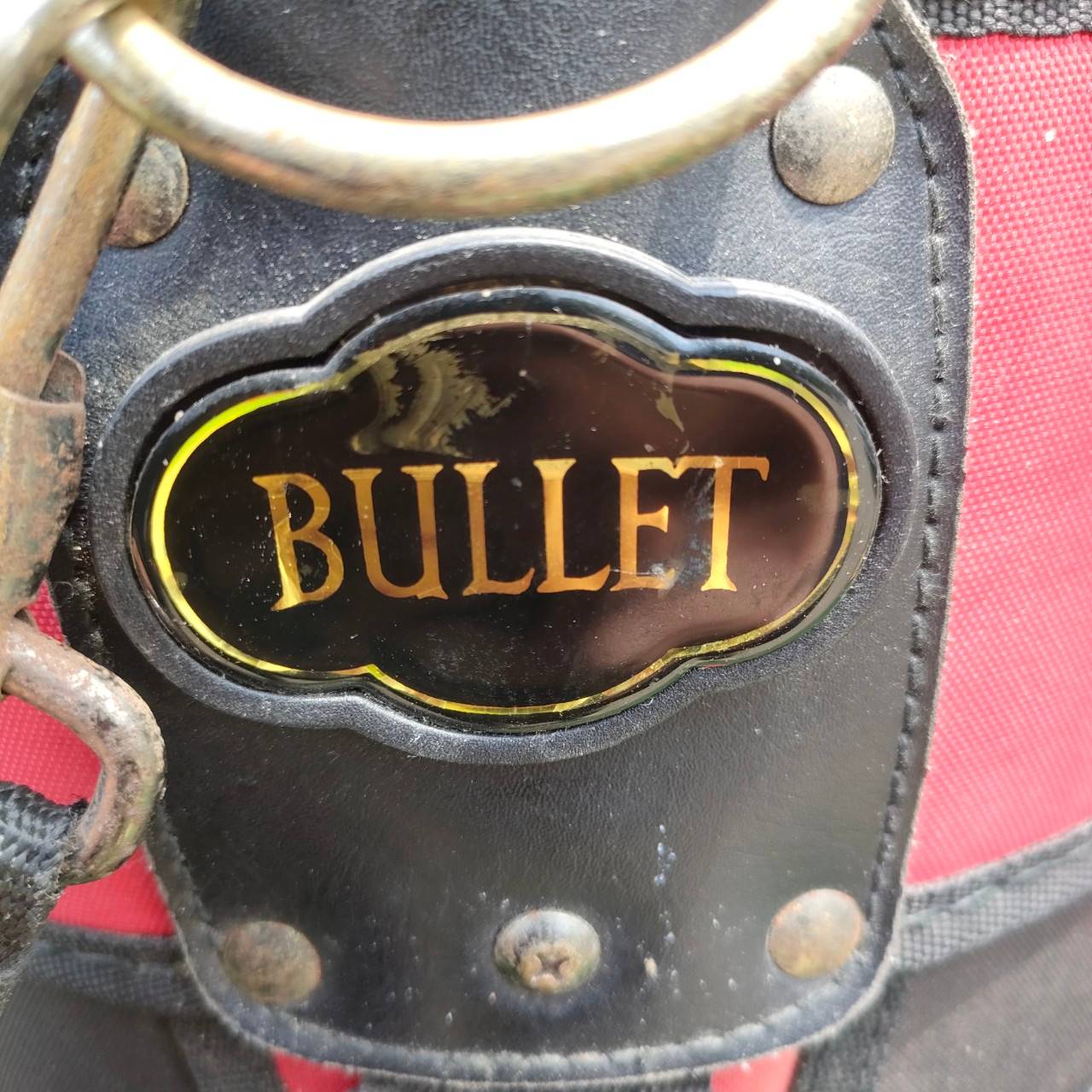 ถุงกอล์ฟ BULLET มือสอง พร้อมใช้งาน