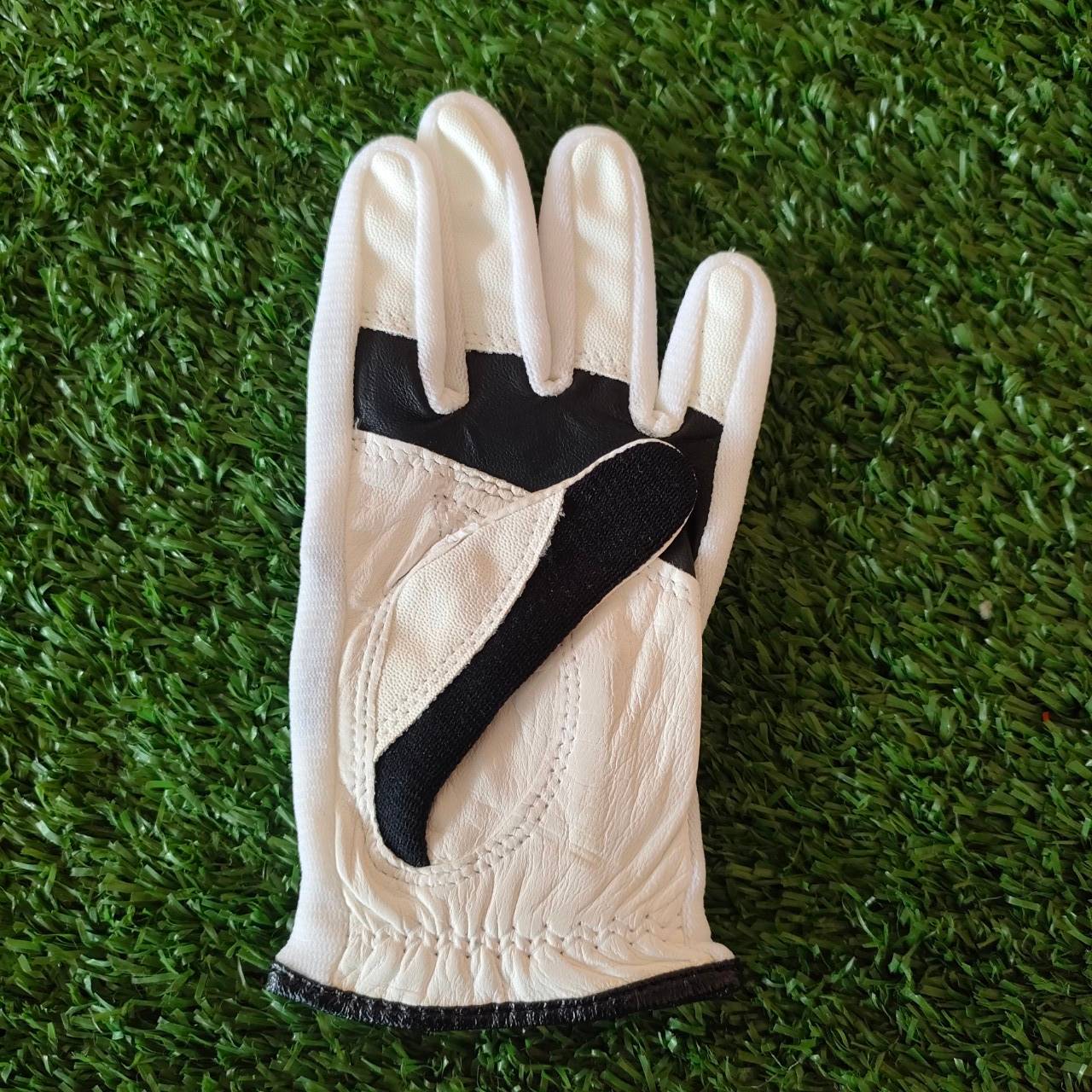 ถุงมือกอล์ฟสำหรับเด็ก U.S. KIDS ไชส์ S ขนาด SALE ยัง 360 บาท