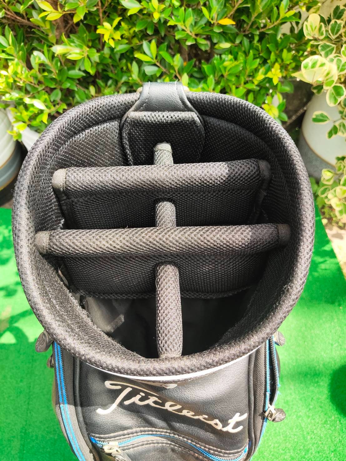 ถุงกอล์ฟ Titleist สวยเลยครับ สภาพเดิมๆมาก