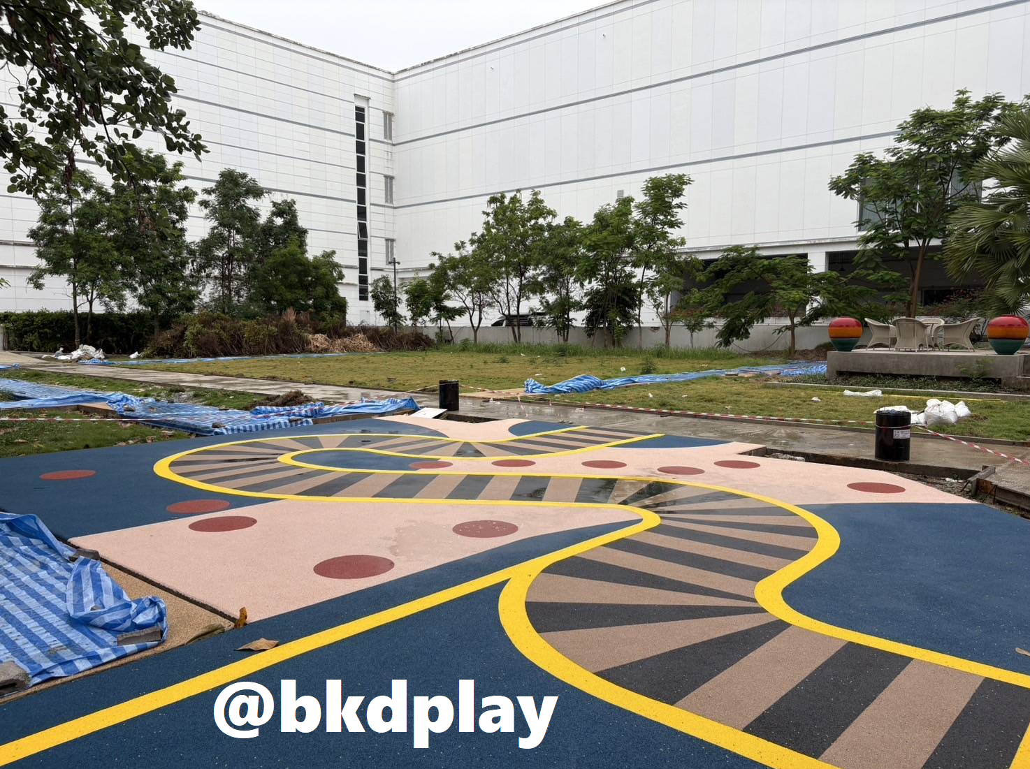 พื้นยาง epdm แบบเม็ดยางเทลวดลาย ทำความหนา10-35มม. ได้ พื้นยางสังเคราะห์ กันกระแทก สนามเด็กเล่นทั้งในร่ม และกลางแจ้ง,สนามกีฬา พร้อมส่ง ราคาโรงงาน