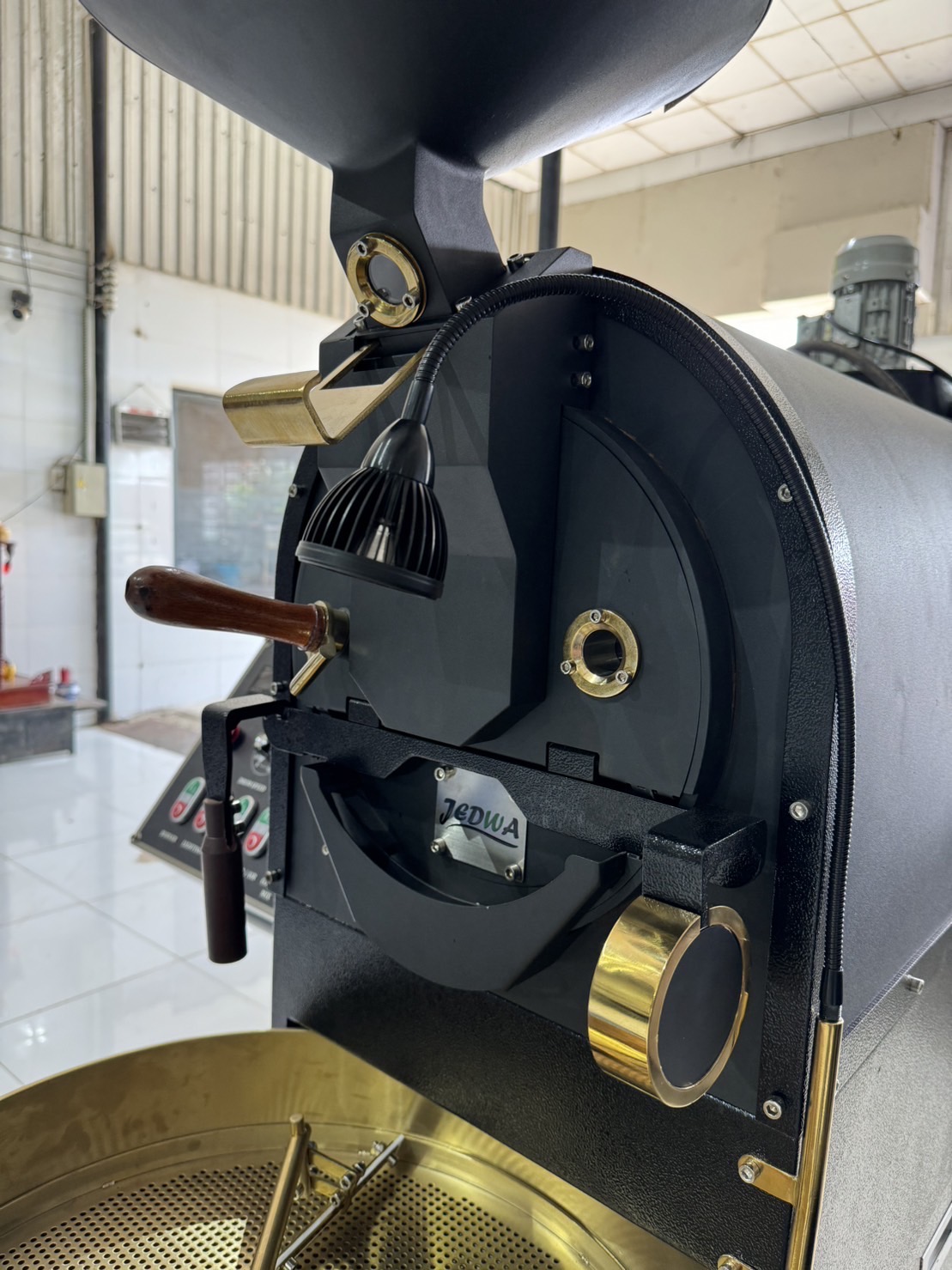 เครื่องคั่วกาแฟ 2.5 กิโล รุ่น JEDWA(BS)