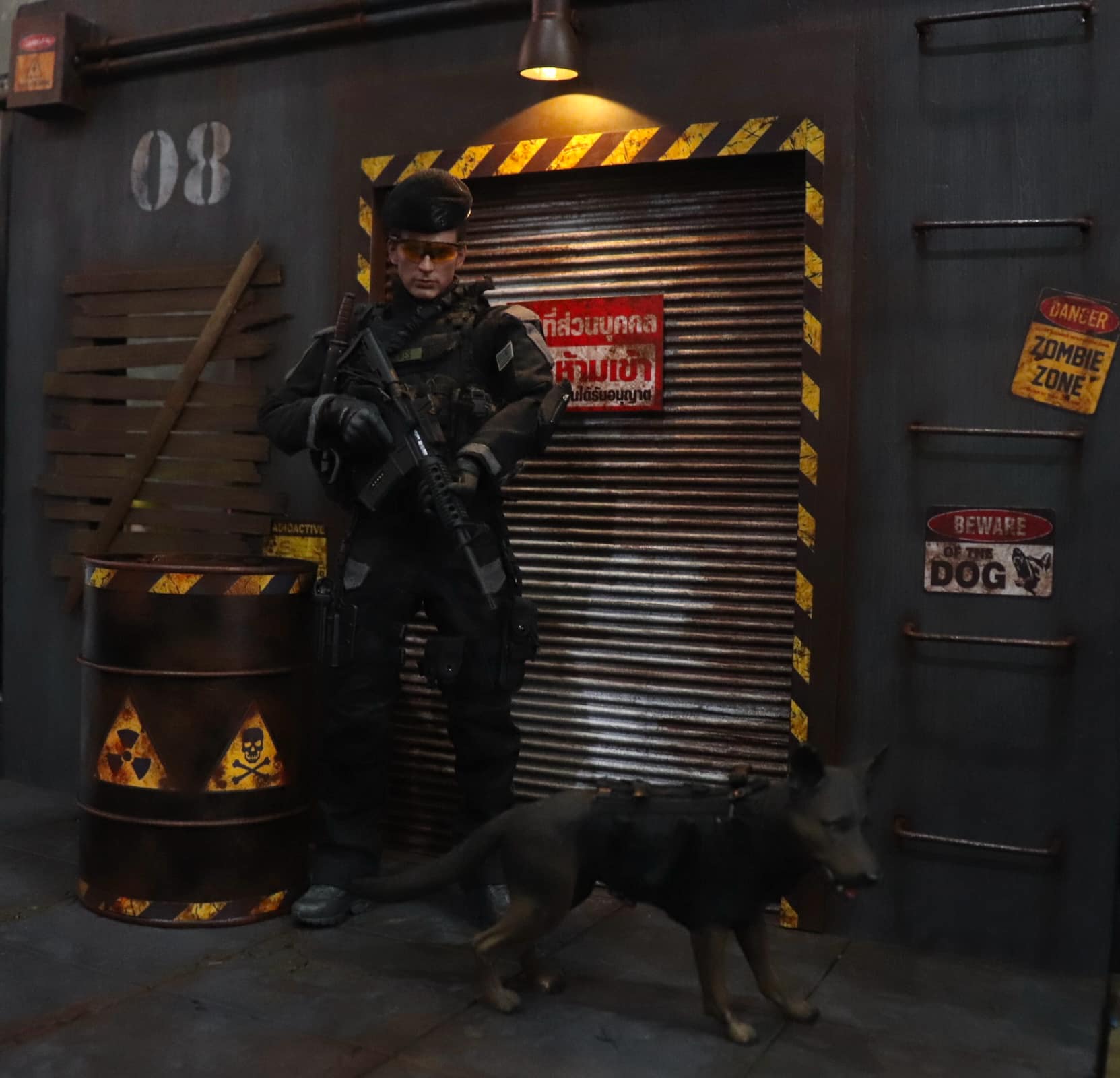 [สั่งจอง] ฉากโกดังร้างหมายเลข 8 สเกล 1:6 (ไม่รวมฟิกเกอร์ในภาพโปรโมท)