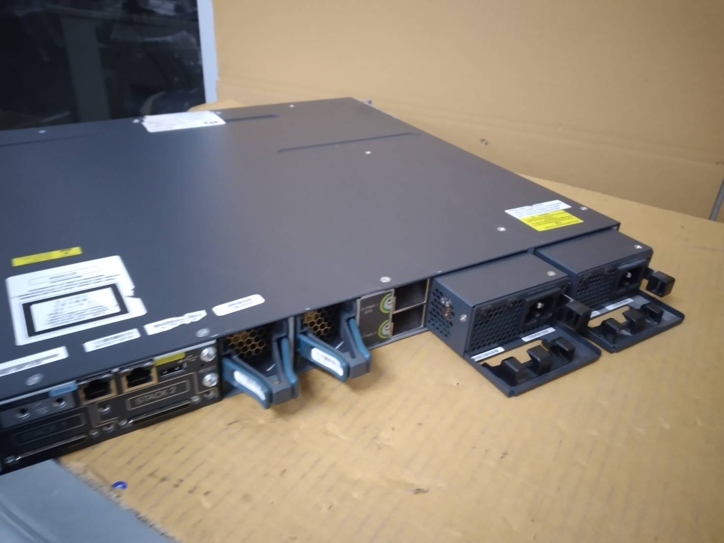 Cisco WS-C3750X-48PF-S • 48 Port PoE 3750X Gigabit Switch Power 1100W x2