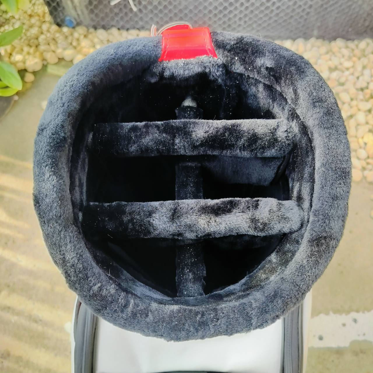 ถุงกอล์ฟ GENERALI ถุงสุดพรีเมี่ยม ภายในบุกำมะหยี่ สีขาวสวย สไตล์อังกฤษ น่าใช้ มือสอง สภาพสวยงาม เดิมๆ ไม้กอล์ฟพรีเมี่ยมมือสอง ของแท้ By NakaraLuxurious