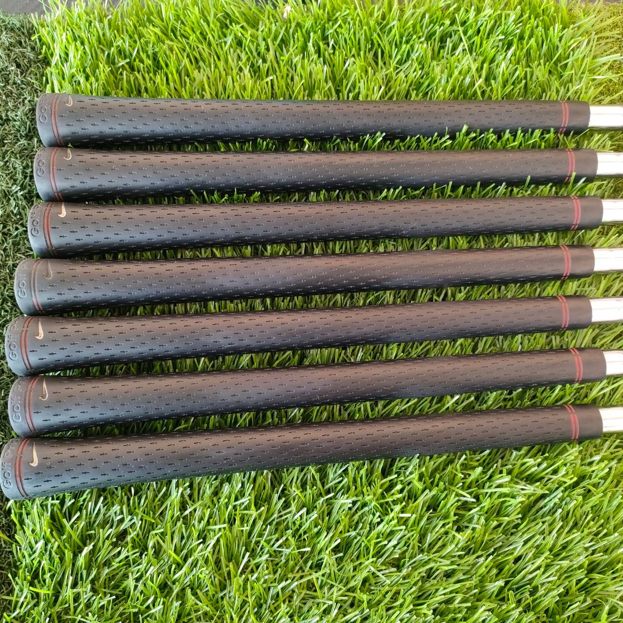 ชุดเหล็ก NIKE VR FORGED PRO COBO มีเหล็ก 4 - 9 PW เหล็ก FORGED คุณภาพสูง ก้าน DYNAMIC GOLD R200 ดีมากๆ เป็นชุดเหล็กสุดยอดคุณภาพอีกชุดนึงเลยครับ