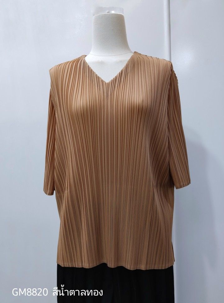 อกถึง42! 2MUAY GM8820 เสื้ออัดพลีทคอวีแขนสั้น ผ่าชายข้าง V NECK SHORT SLEEVE PLEATED TOP 15 สี FREE SIZE