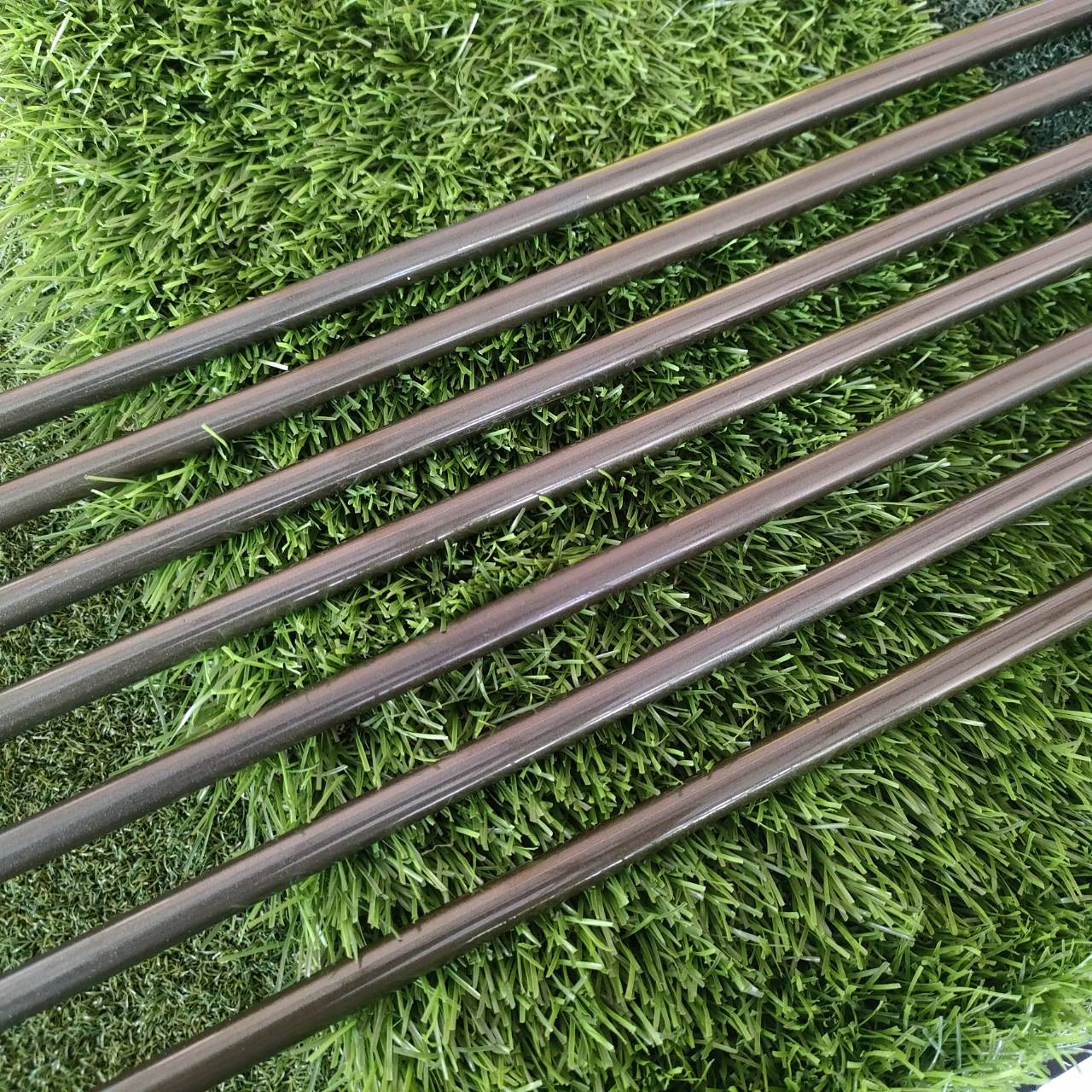 ชุดเหล็ก PING EYE 2 สุดยอดวัสดุ Beryllium copper ร่องหน้าไม้รุ่นนี้เป็นร่อง U ทำให้ สปินสูงจัด ตีง่าย ตรง ไกลมาก วัสดุนี้หาชุดเทียบยากครับ