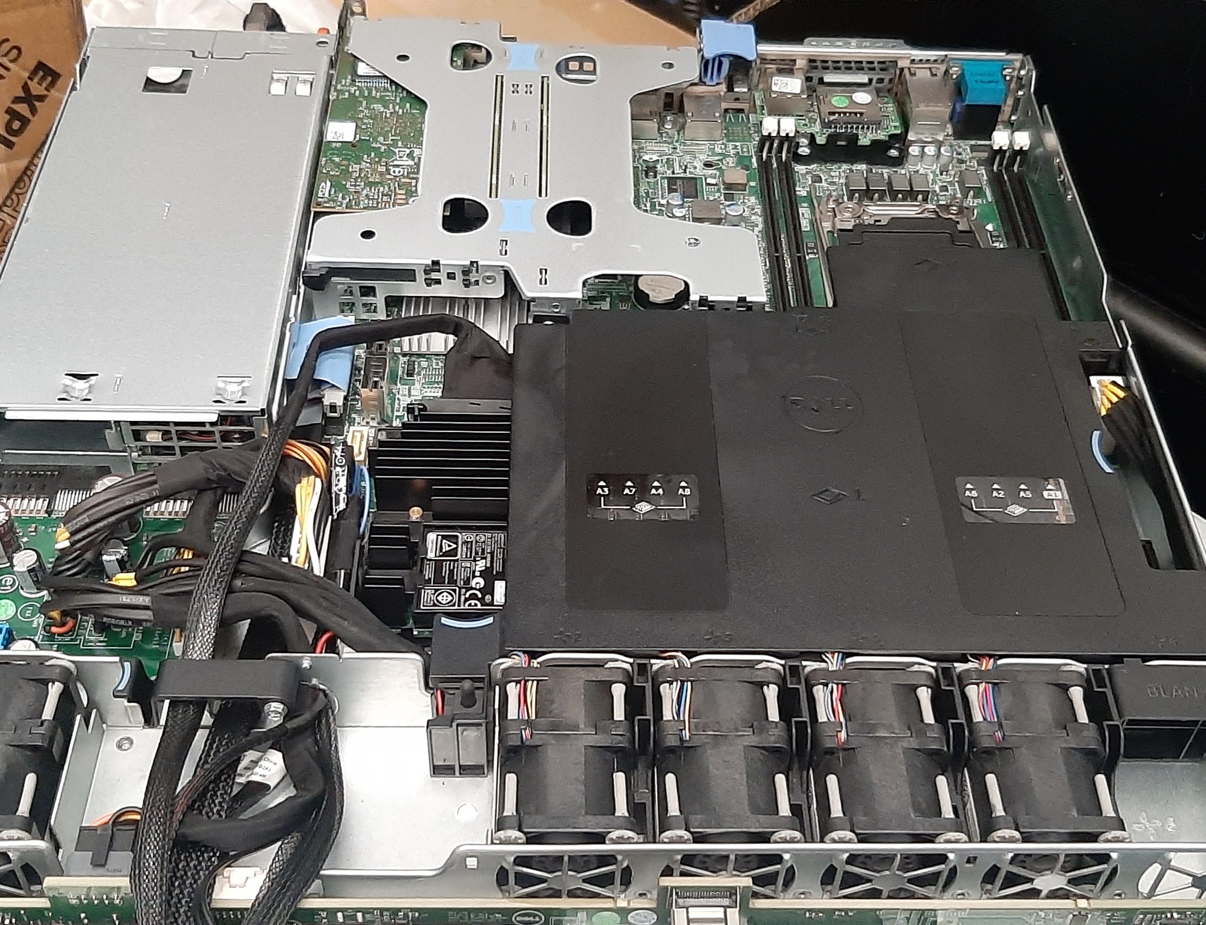 เซิร์ฟเวอร์มือสอง ประกันร้าน 1 เดือน (Dell KACE K1100) Dell PowerEdge R430 (CPU E5-2620V3 Ram16GB HDD2TB x2)+RaidH730mini พร้อมหน้ากาก
