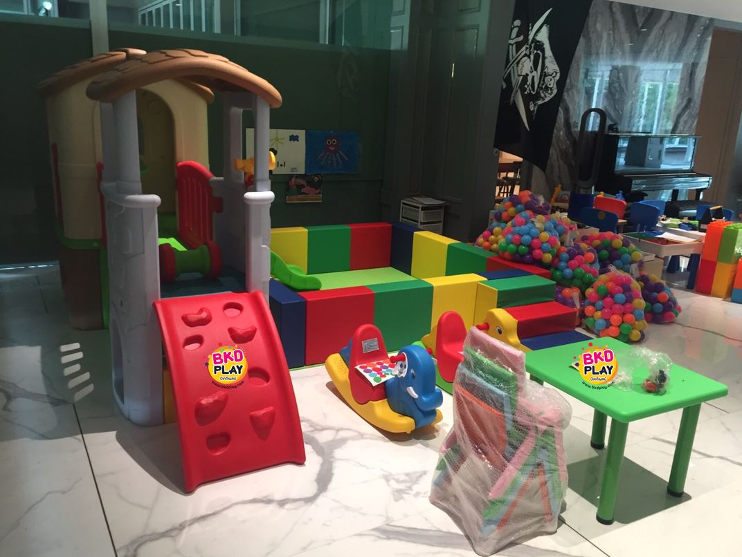 บ่อบอลพร้อมบันได ห้องบอล คอกกั้นเด็ก บุนวมนิ่ม,คอกกั้น, เบาะนุ่มนิ่ม หนัง soft play, indoor playground ของเล่นเสริมพัฒนาการ รับสั่งทำบ่อบอล ตามขนาด