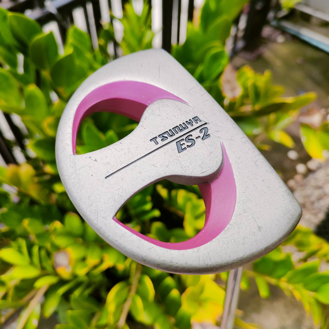 ไม้กอล์ฟครบชุดสำหรับผู้หญิง TSURUYA ES-2 ชุดพรีเมี่ยมญี่ปุ่น คุณภาพดีมาก ก้าานเบาสไตล์ญี่ปุ่น ทำให้คุณผู้หญิงสวิงได้อย่างสบาย ไม้กอล์ฟพรีเมี่ยมมือสอง ของแท้ By NakaraLuxurious