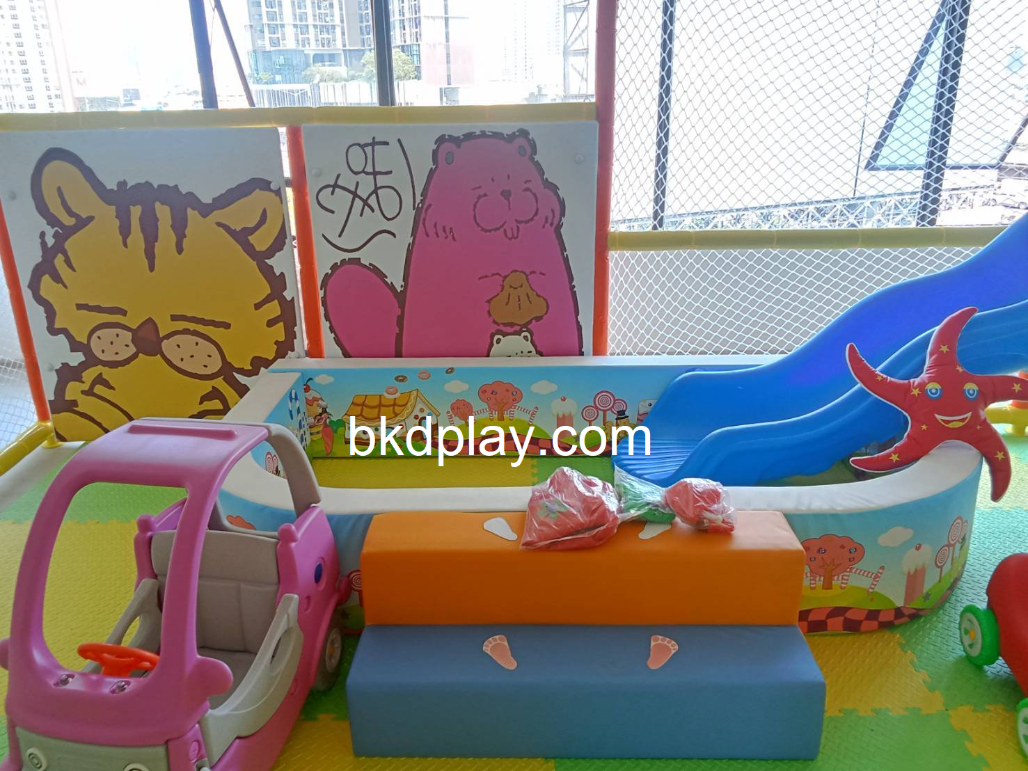 ห้องบอลสวนสัตว์ป่า, แถมแผ่นปูพื้น และลูกบอล บ้านบอลเด็ก,สวนสนุกเด็ก เครื่องเล่นสนามในร่ม เบาะนุ่มนิ่ม รับทำบ้านบอลในห้าง