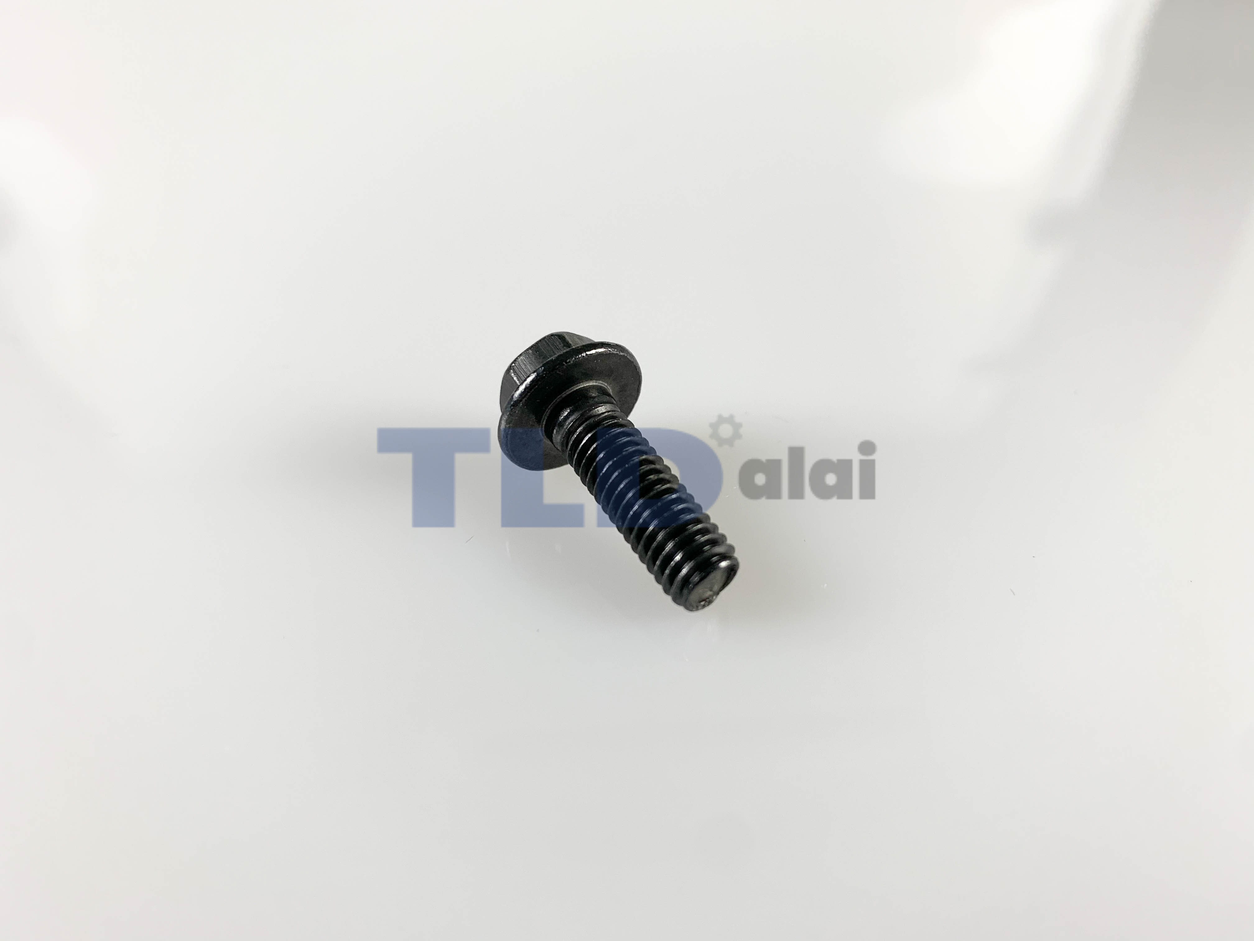 น็อตล็อคใบ น๊อตยึดใบตัด เลื่อยวงเดือน Maktec มาคเทค รุ่น MT580, MT582, MT583 - Makita มากีต้า รุ่น 5600์NB, 5800NB, M5801 และใช้ได้กับอีกหลายรุ่น ให้เทียบจากขนาด ความยาวเกลียว 17mm. หนา 6mm.