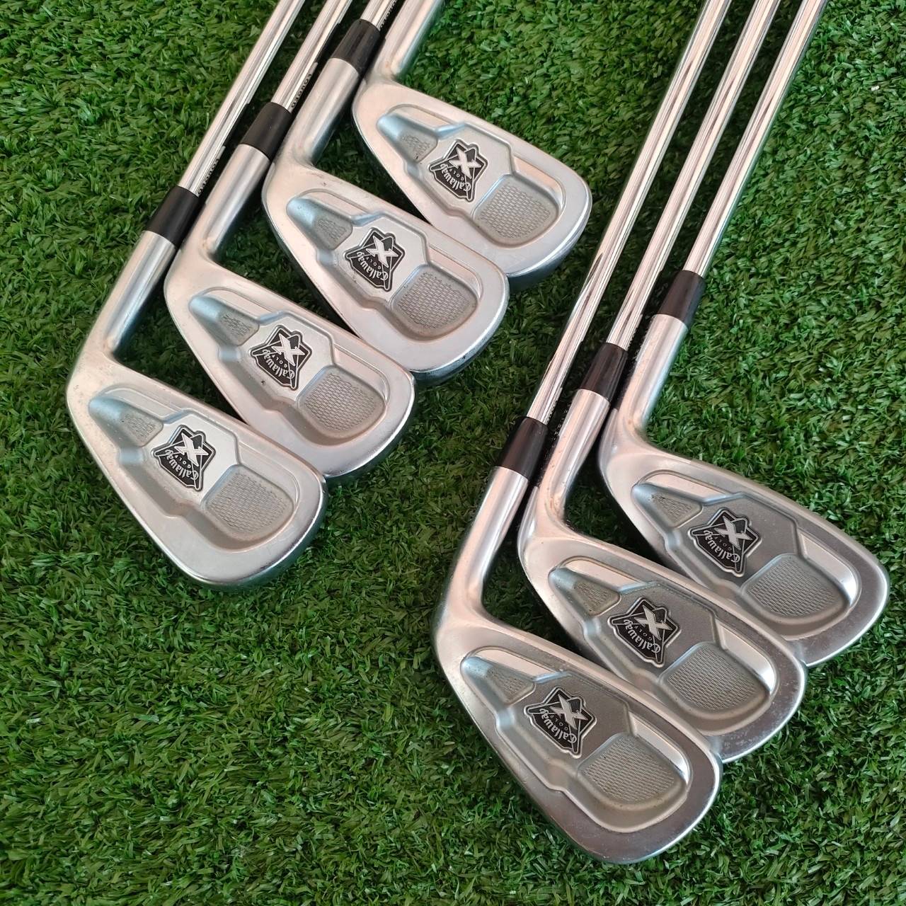 ชุดเหล็ก CALLAWAY X FORGED มีเหล็ก 4-9 เเละ PW ก้าน PROJECT 5.5 สุดยอดเหล็กเนื้อ FORGED ระดับพรีเมี่ยม จากแบรนด์ Callaway ครับ สุดมันส์ ใบไม่ใหญ่เทอะทะ คมๆเลยครับ แต่ตีง่ายมากตากสไตล์ Callaway เพราะมี CAVITY การกระจายชดเชย ความผิดพลาดได้ดีมาก บอกเลยครับ เ