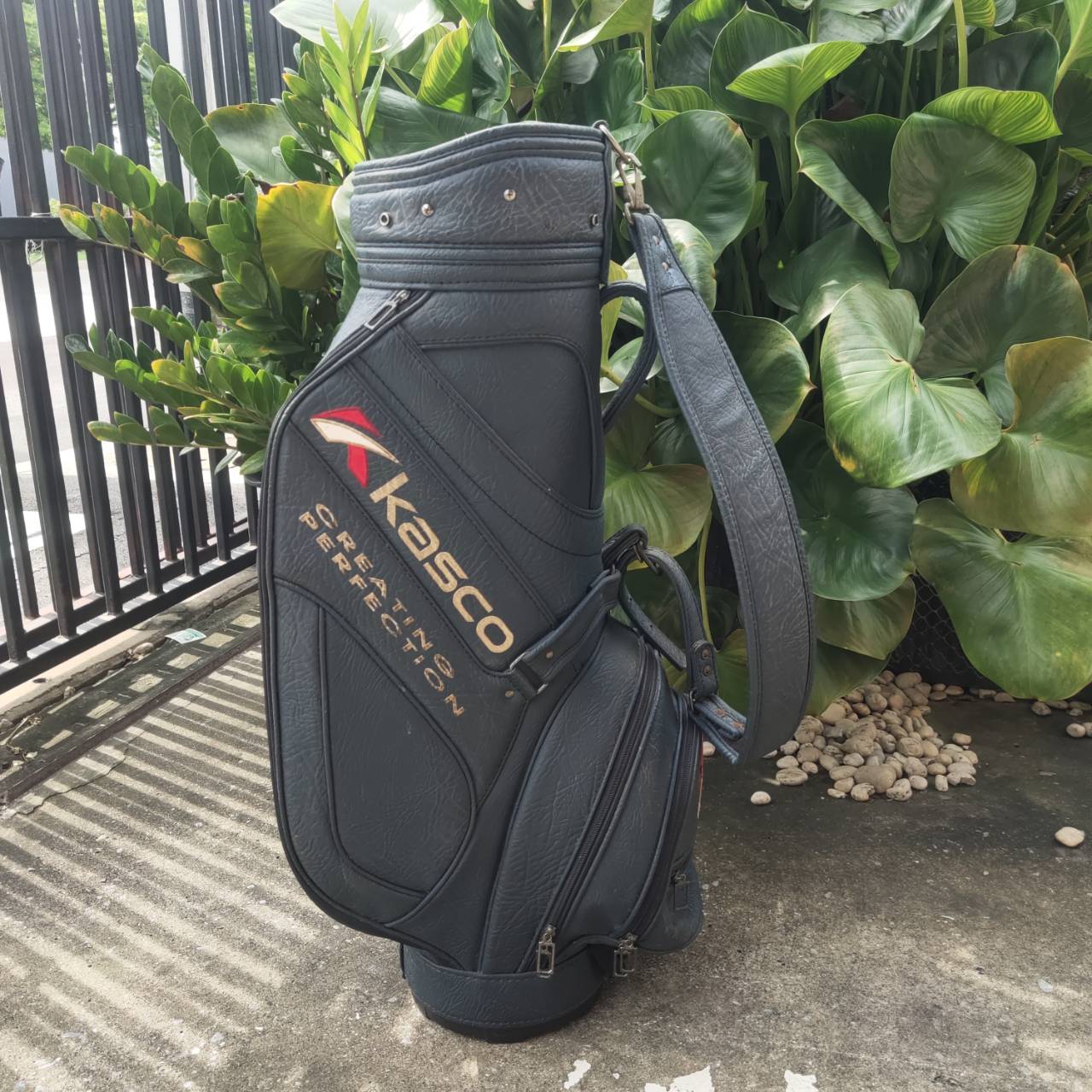 ถุงกอล์ฟ KASCO มือสอง สภาพสวยเดิมสมบูรณ์ วัสดุดี แข็งแรงทนทาน