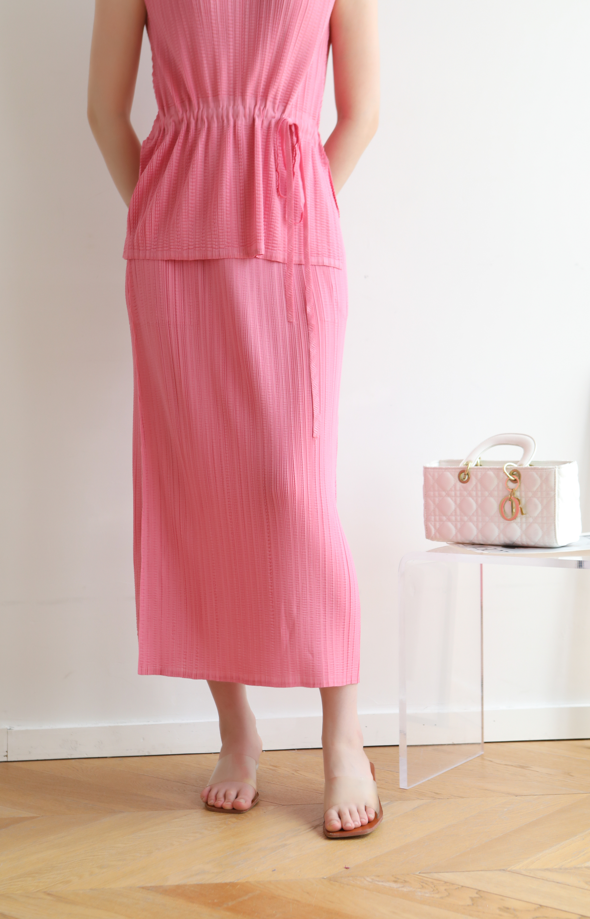 ปรับราคาลง40%!! ยาว 34.5นิ้ว! 2MUAY รุ่น GJO5110 STRAIGHT PLEAT SKIRT กระโปรงผู้หญิง กระโปรงพลีทคุณภาพ 8 สี FREE SIZE