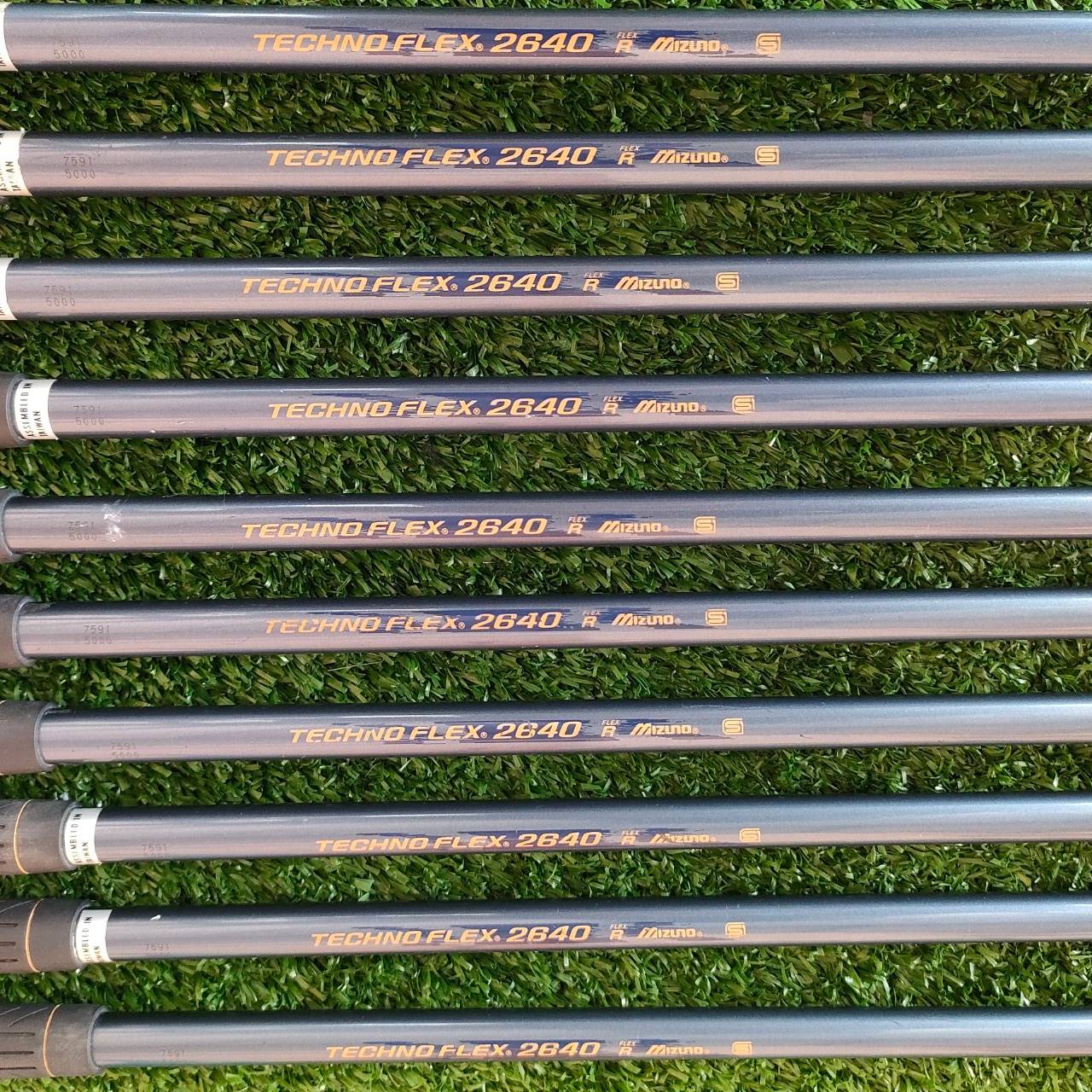 ชุดเหล็ก MIZUNO ZEPHYR EG-180V มีเหล็ก 3-9 เเละ PW SW FW ก้าน TECHNO FLEX 2640 FLEX R **ชุดใหญ่ 10 ชิ้น** เป็นตัวพรีเมี่ยมสูงสุด!! ออกแบบให้ก้านเบา ตีง่ายมาก ช่วยให้ตีได้ระยะมากกว่าเหล็กทั่วไป!! ไม้กอล์ฟมือสอง ของแท้ BY NakaraLuxurious