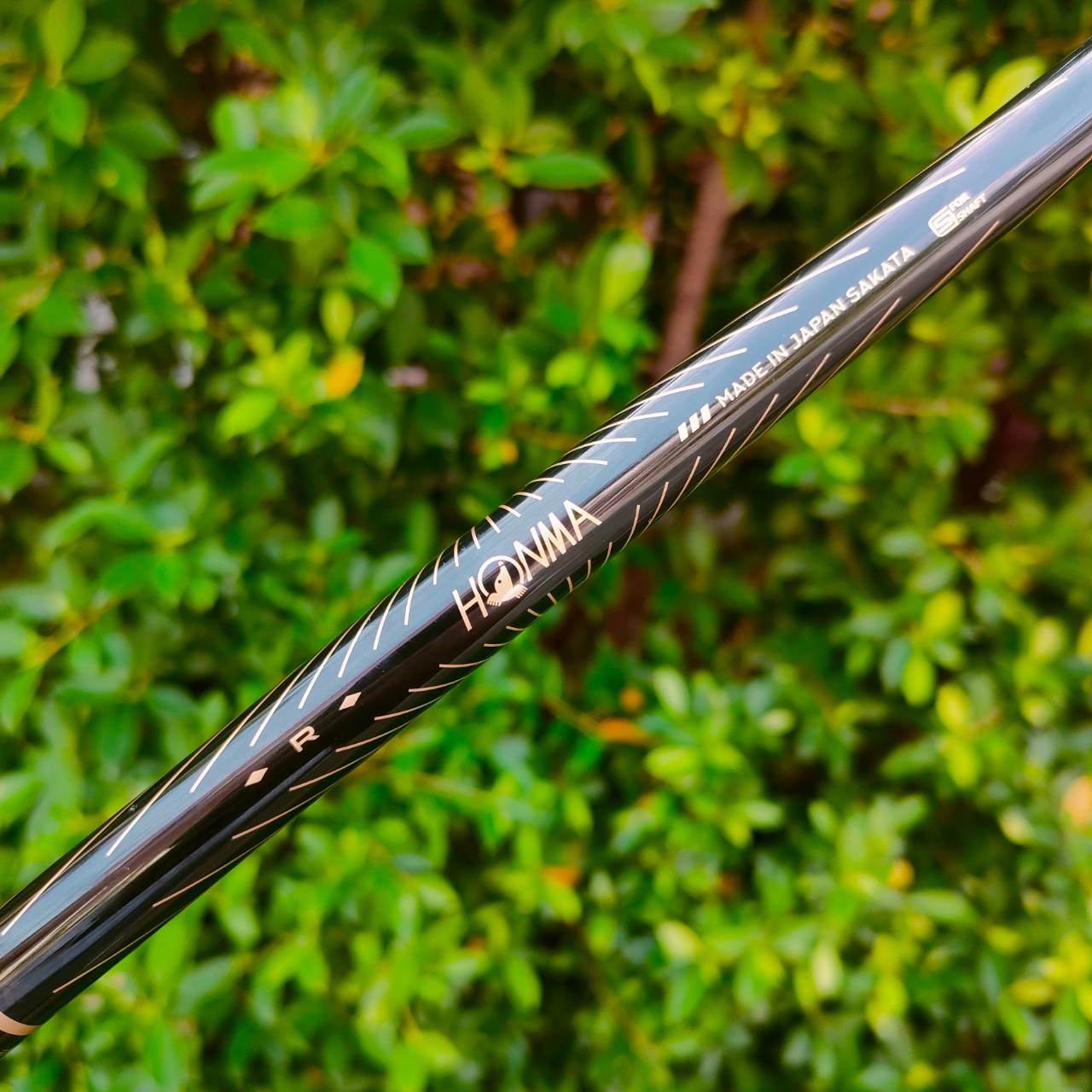 HONMA BERES BLACK (รุ่นล่าสุด ปี 2023) ก้าน ARMRQ -MX FLEX R องศา 10.5 สวยหยาดเยิ้มจับใจ เป็นรุ่นที่พัฒนา แบบขั้นสูงสุดของ HONMA JAPAN SAKATA ไม้กอล์ฟมือสอง ของแท้ BY NakaraLuxurious