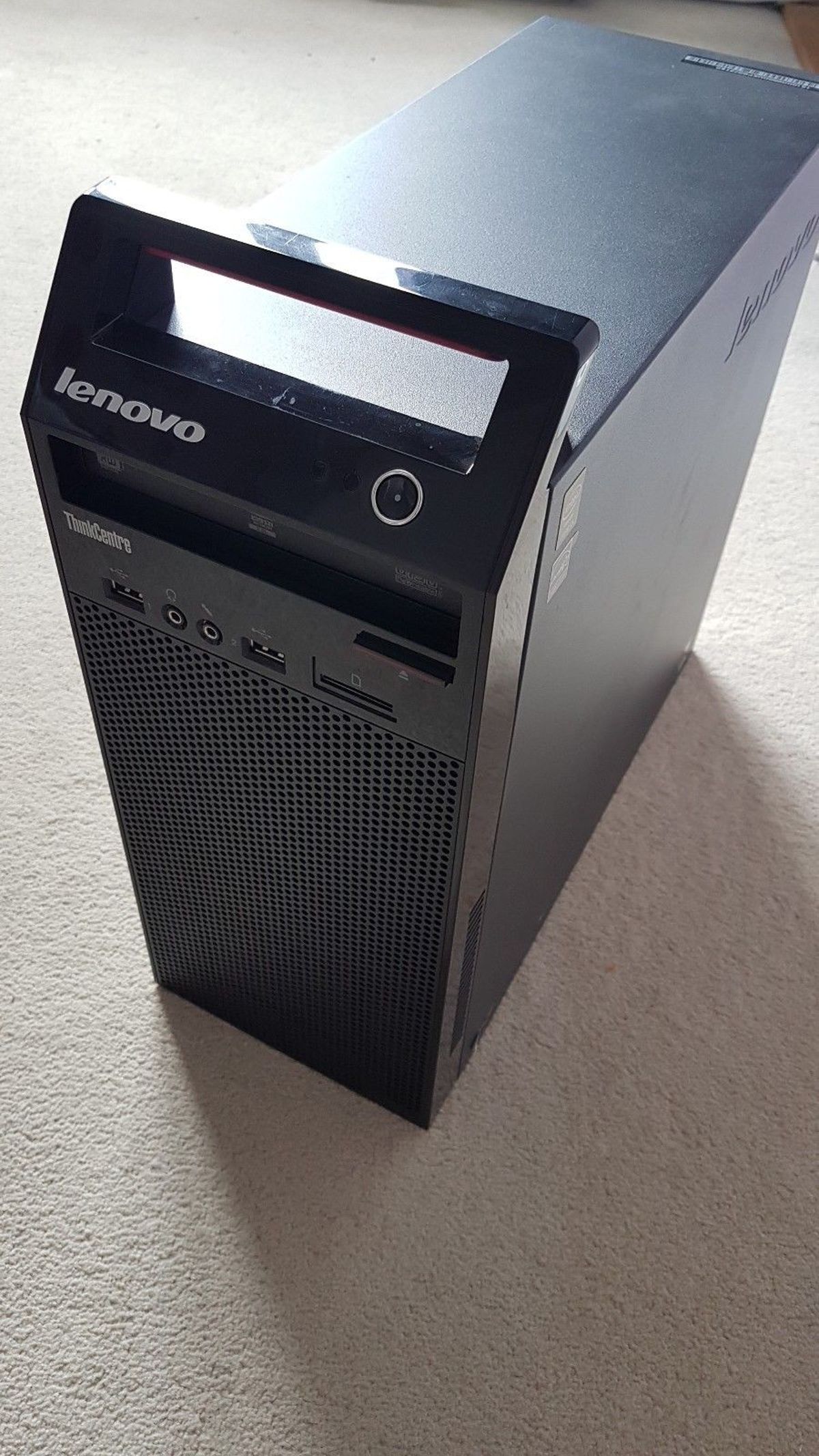 Lenovo ThinkCentre E73 Core i3 เครื่องสภาพดี