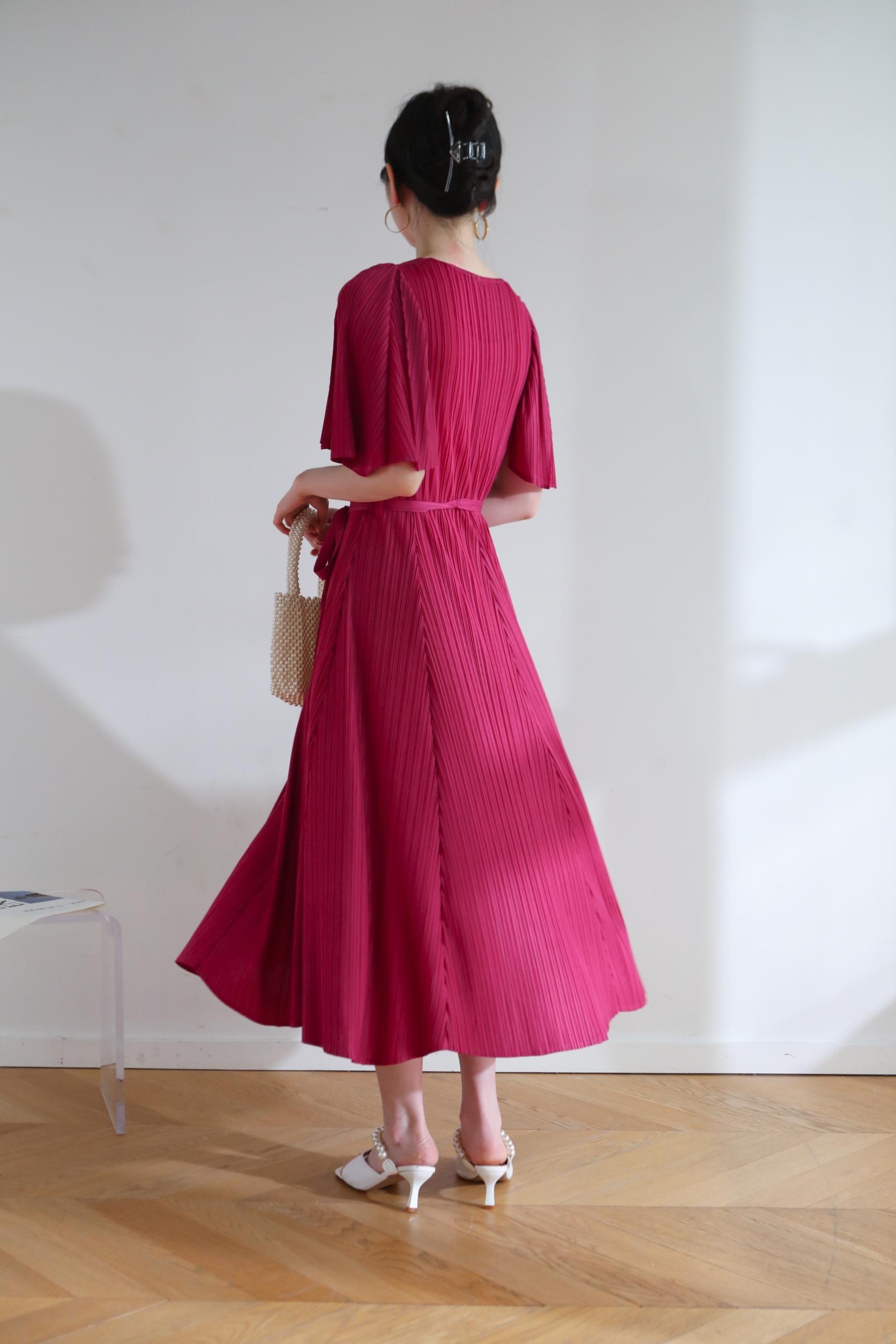 2MUAY รุ่น GJO3653 เดรสผู้หญิง เดรสพลีทคุณภาพ 10สี FREE SIZE V NECK FLARE SLEEVE PLEATED DRESS