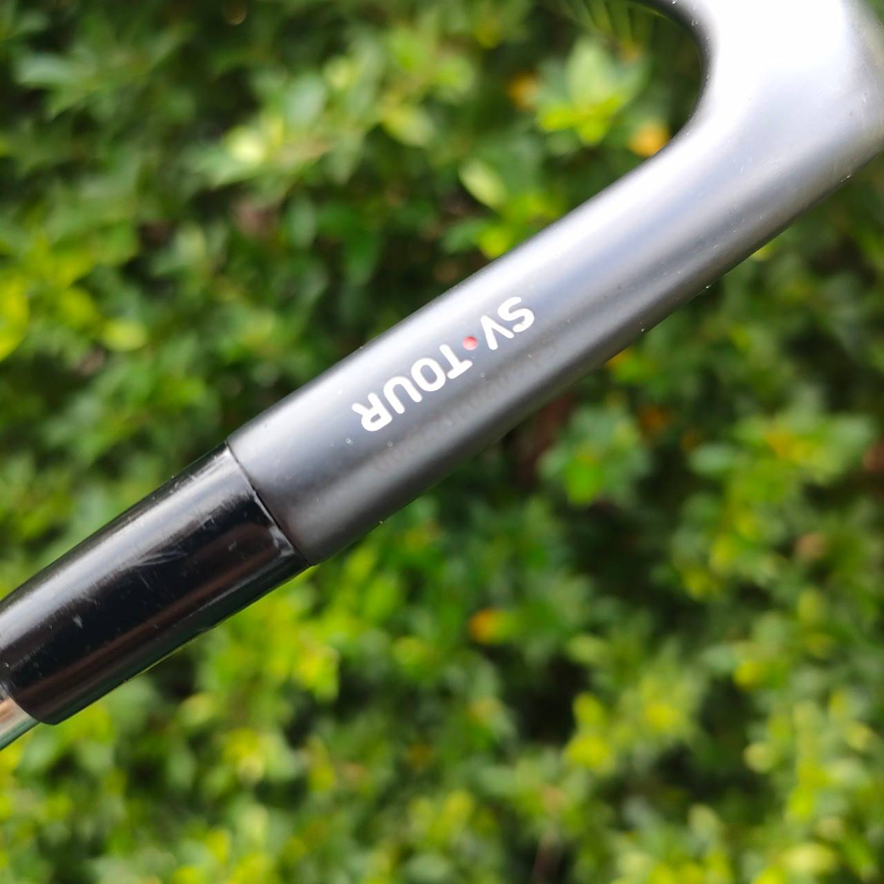 WEDGE NIKE SV TOUR องศา 56 เบาท์ 10 รุ่น T ก้าน DYNAMIC GOLD S400 รมดำสวยมาก!! น้ำหนักดี และก้านเหมาะกับ WEDGE โดยตรง!! ไม้กอล์ฟมือสอง ของแท้ BY NakaraLuxurious