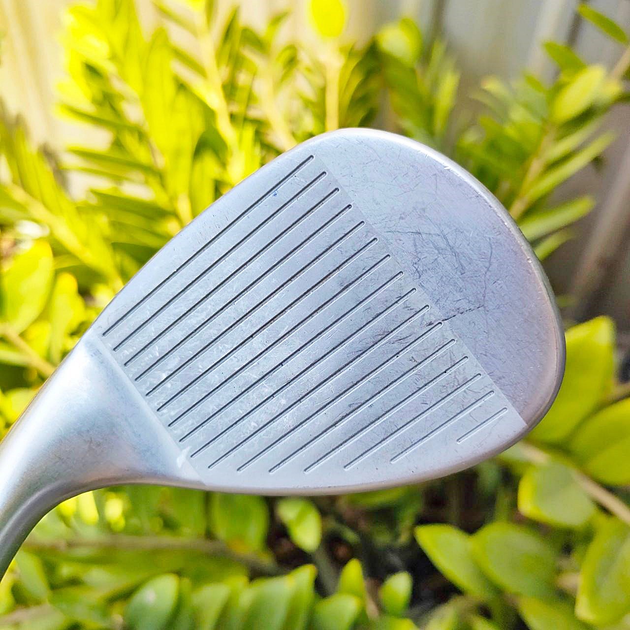 WEDGE 56 CLEVELAND SMART SOLE ก้าน SMART SOLE FLEX WEDGE เป็น WEDGE ที่ออกแบบ SOLE ให้ชิพง่าย ไม้กอล์ฟมือสอง ของแท้ BY NakaraLuxurious