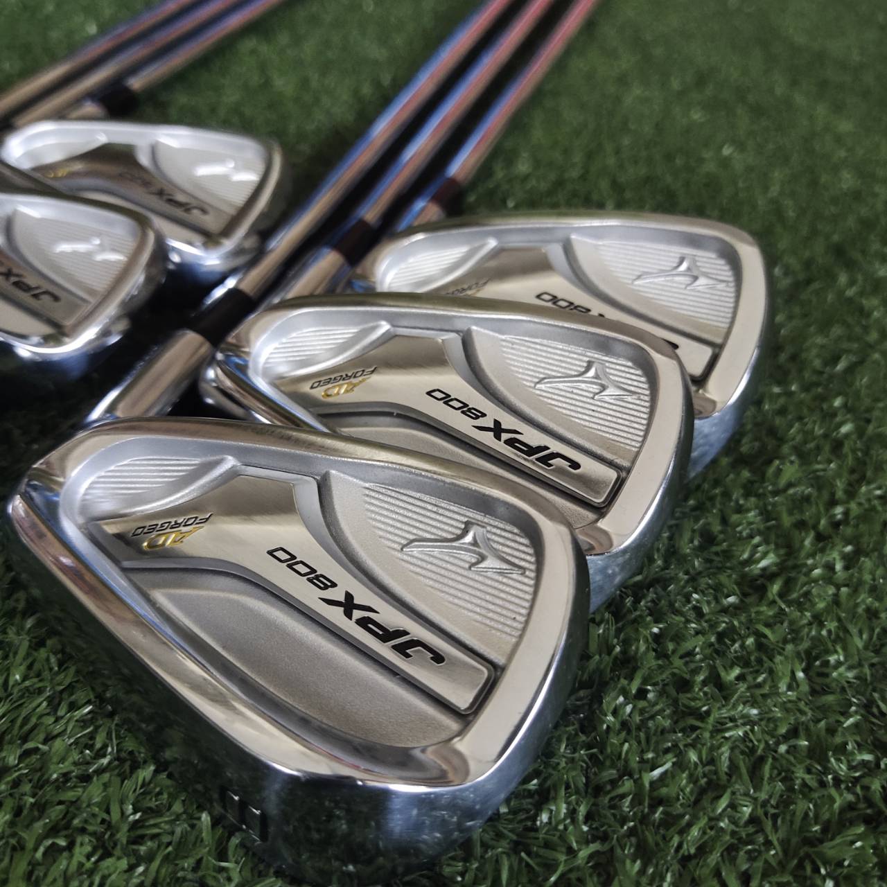 Mizuno JPX 800 AD FORGED “AD” = Amazing Distance เน้นชูจุดขายเรื่องระยะ