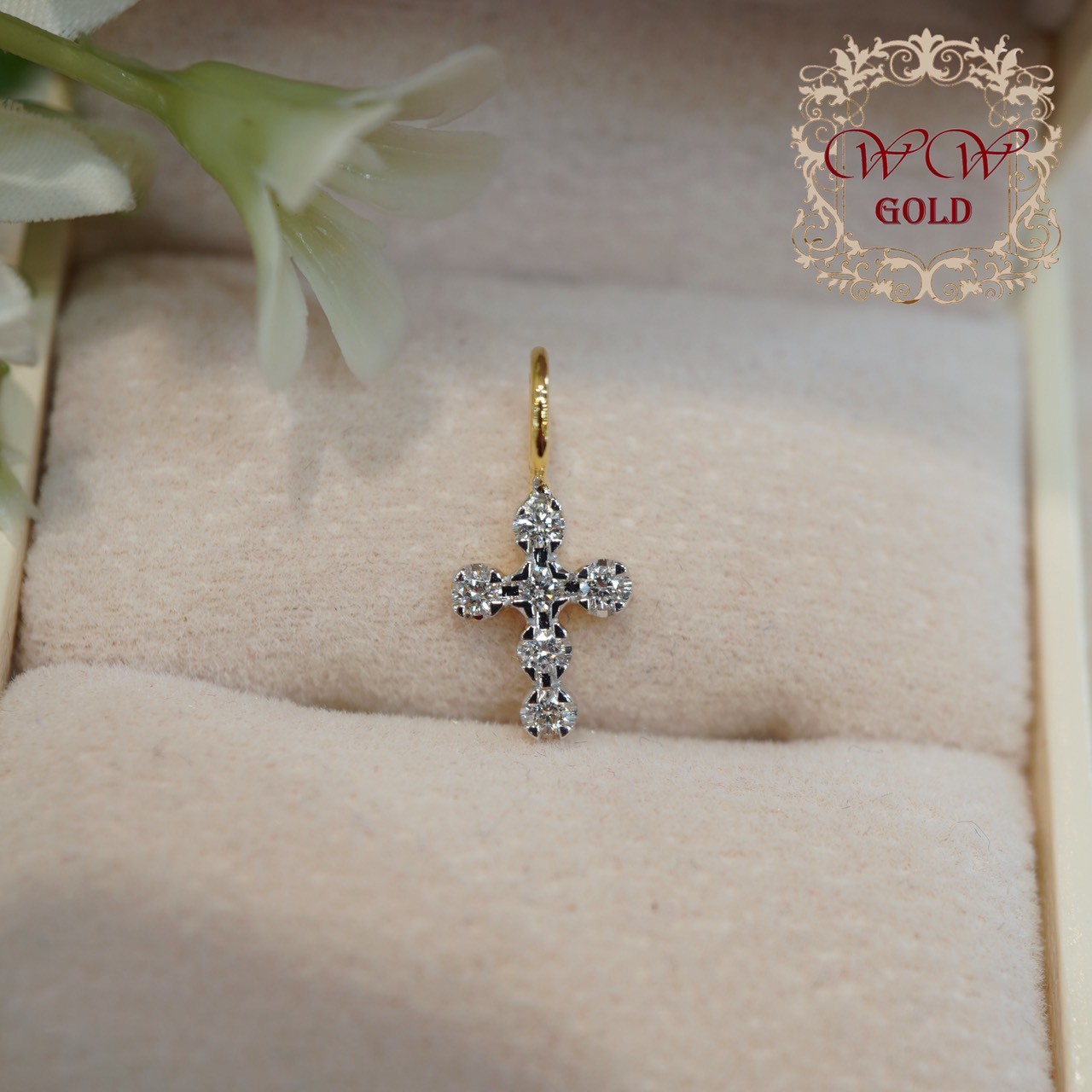 จี้ไม้กางเขน^^