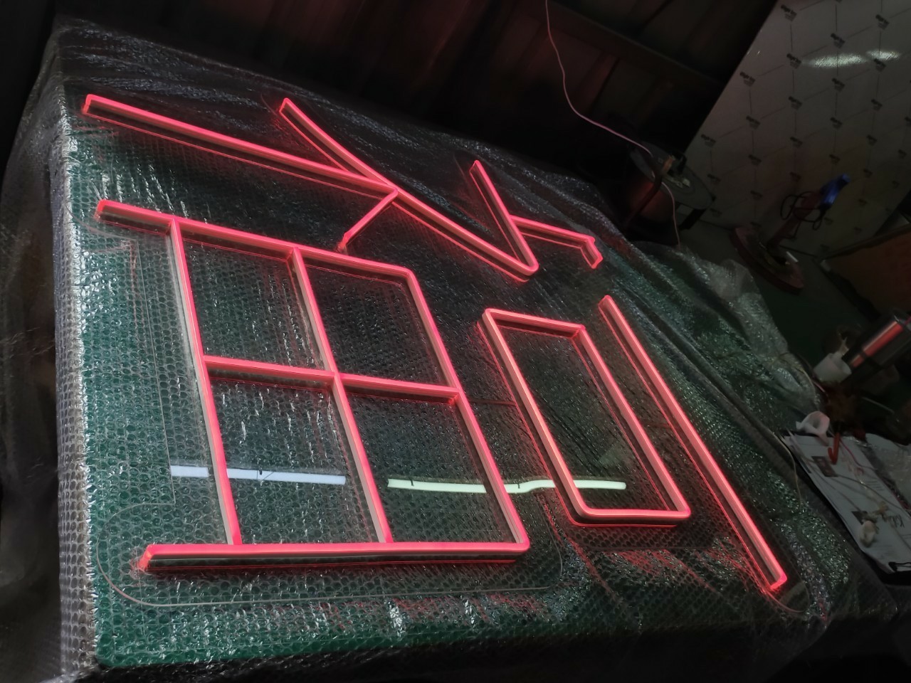 ป้ายไฟนีออนFlex แสงสีแดง