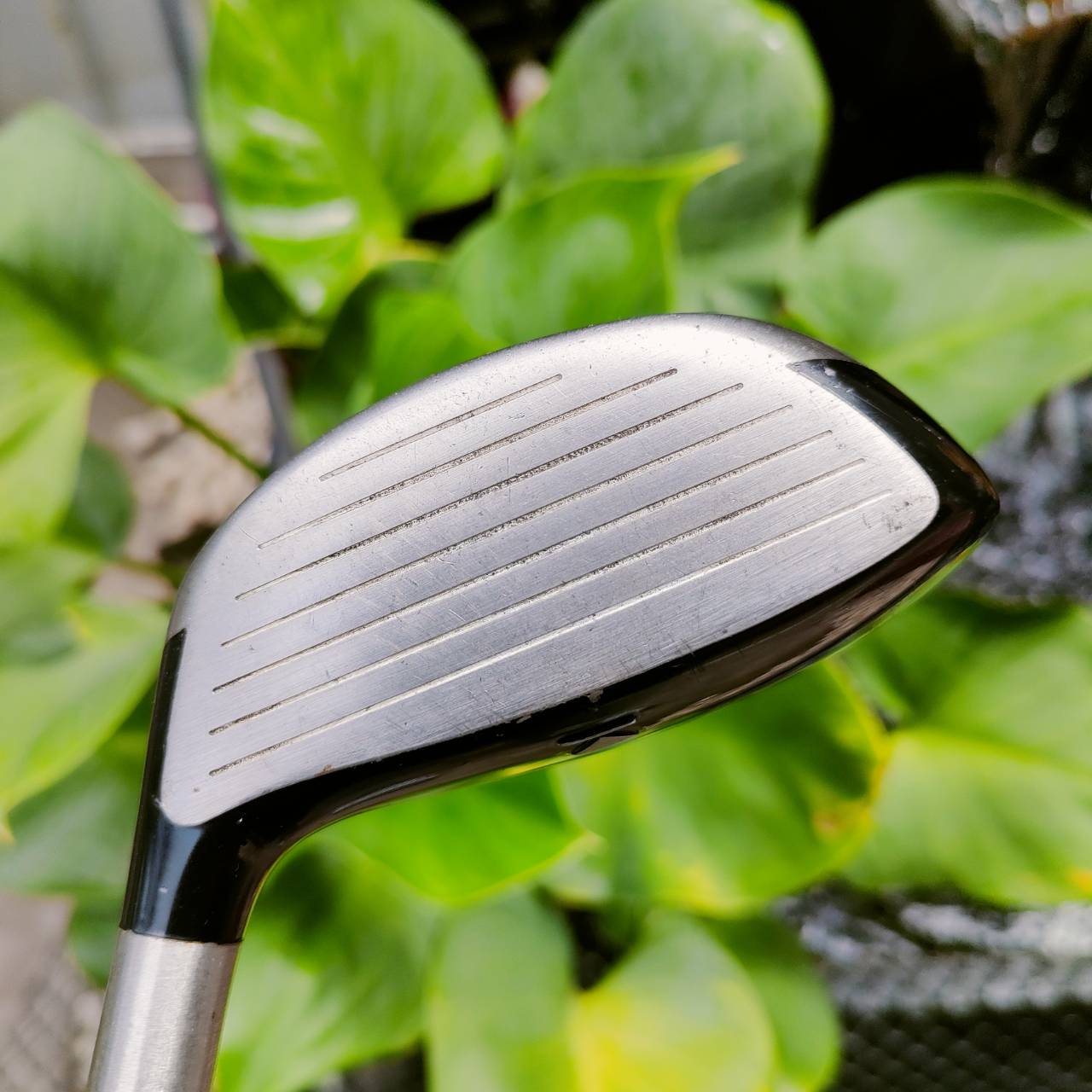 FW Titleist 906F2 องศา 18 ตีตรงมากๆ ตีโดนง่าย ตีไกลมาก ออกแบบให้ชดเชย ก้านเสียบทะลุได้ฟีล ไม้กอล์ฟพรีเมี่ยมมือสอง ของแท้ By NakaraLuxurious