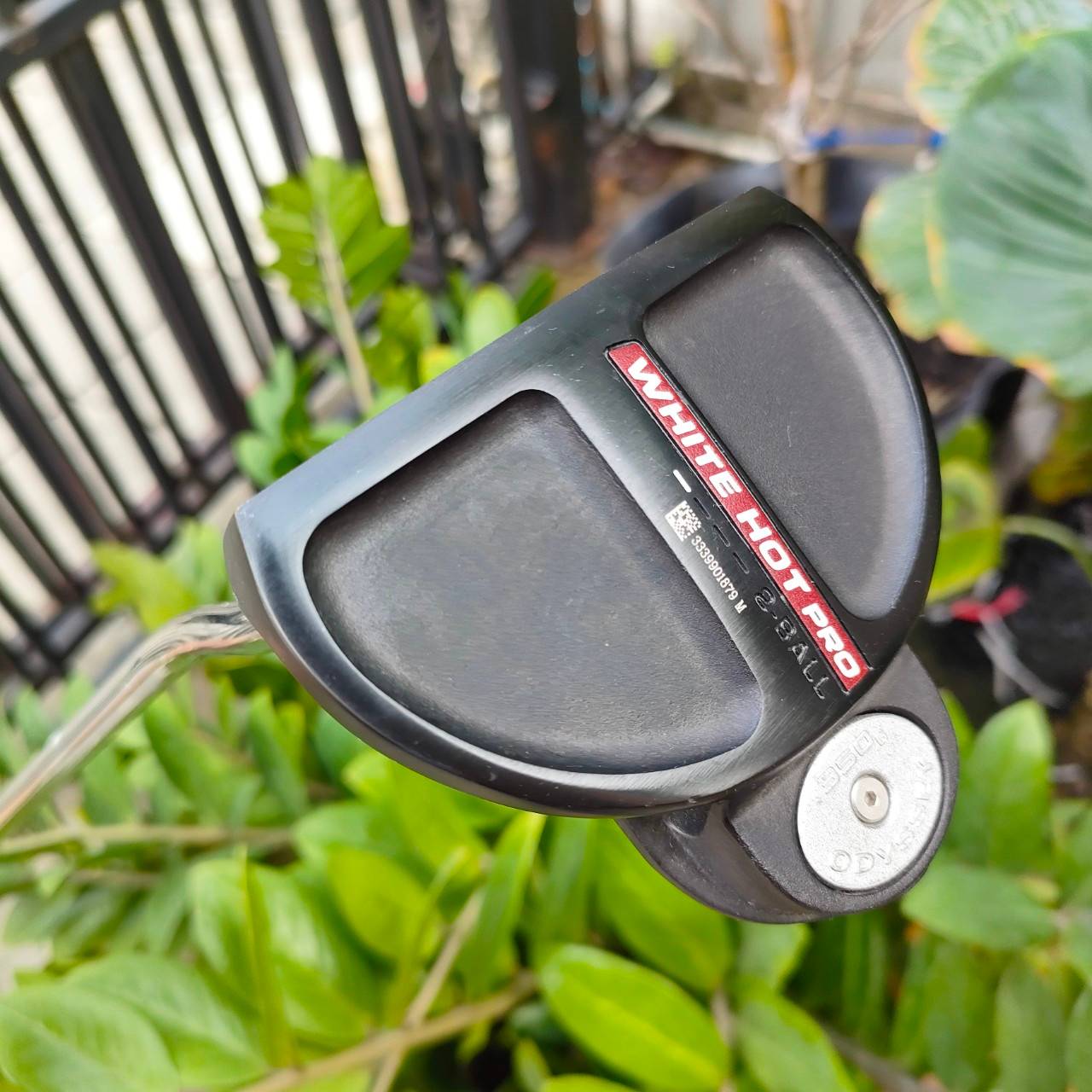 *** ไม้่กอล์ฟมือซ้าย *** PUTTER ODYSSEY 2 BALL WHITE HOT PRO ยาว 33 นิ้ว เป็น TWO - BALL ที่พัฒนามาได้ อย่างลงตัวมาก ทั้งนุ่ม แม่นยำ ไม้กอล์ฟมือสอง ของแท้ BY NakaraLuxurious