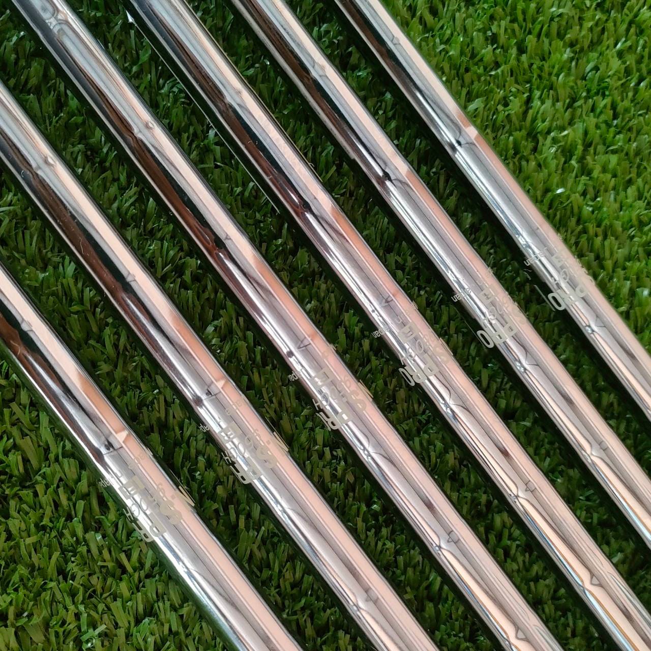 ชุดเหล็ก TAYLORMADE RBZ มีเหล็ก 5 - 9 เเละ PW ก้าน N.S PRO 950 GH FLEX R ก้านดีมาก เป็นก้านเหล็กที่เบา 95 G ไม้กอล์ฟมือสอง ของแท้ BY NakaraLuxurious