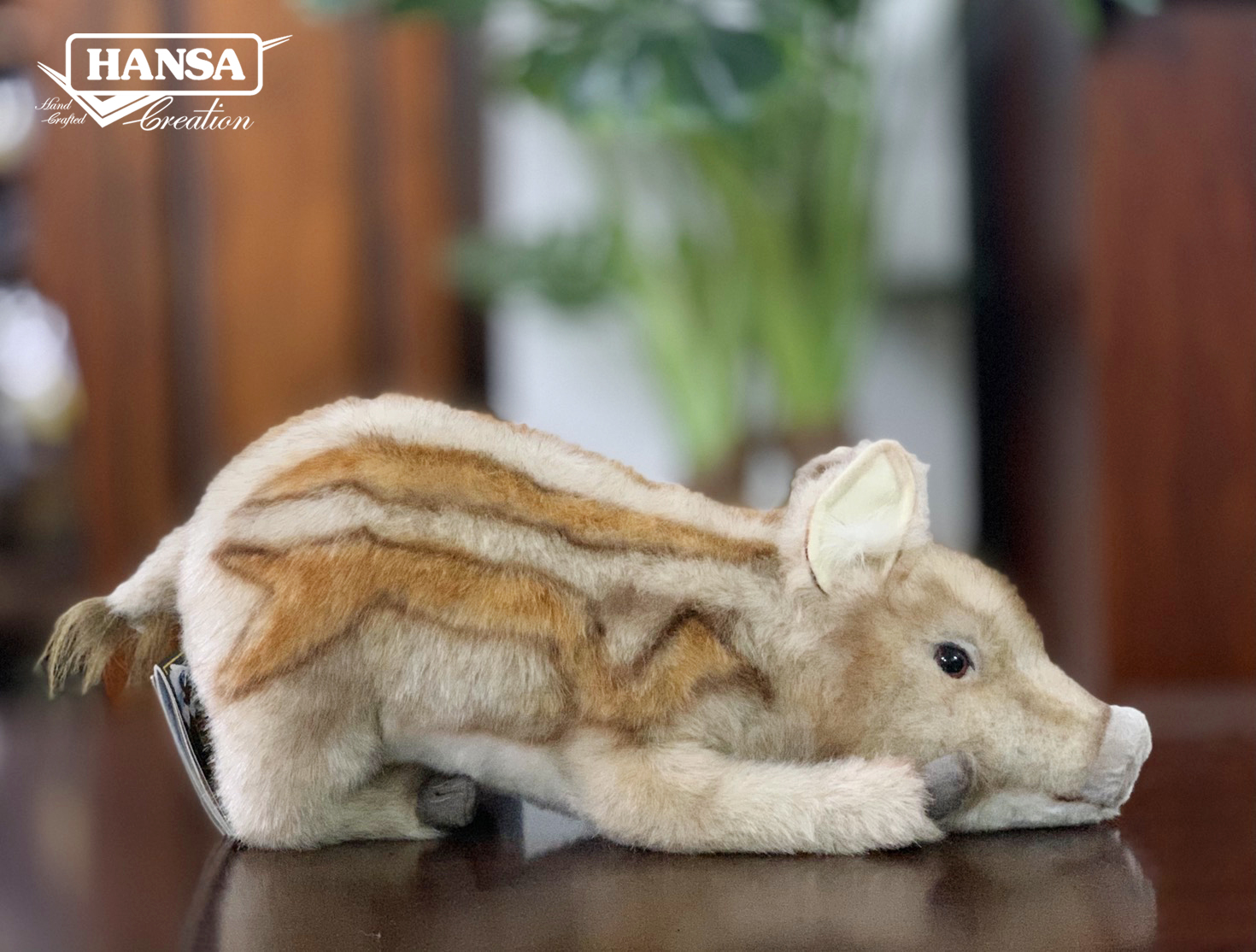 5027 Wild Pig Baby Laying 37 cm.L