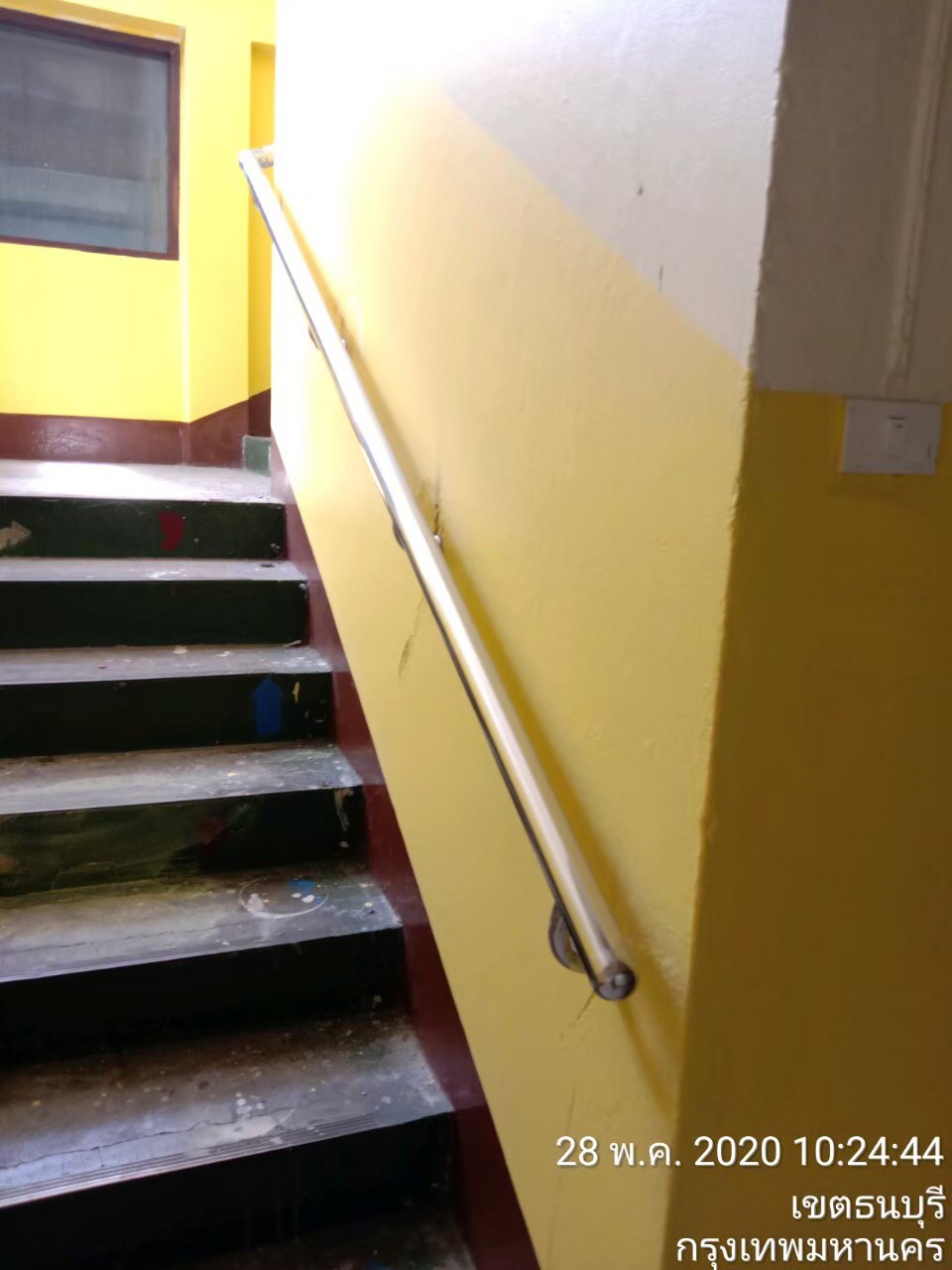 รร.วัดอินทรารามปรับปรุงห้องประชุม และสนามกีฬาในร่ม