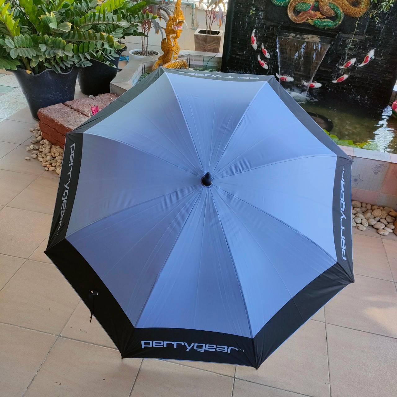ร่มกอล์ฟ PERRY GEAR หรูมาก มือสอง ของแท้ สวยครับ