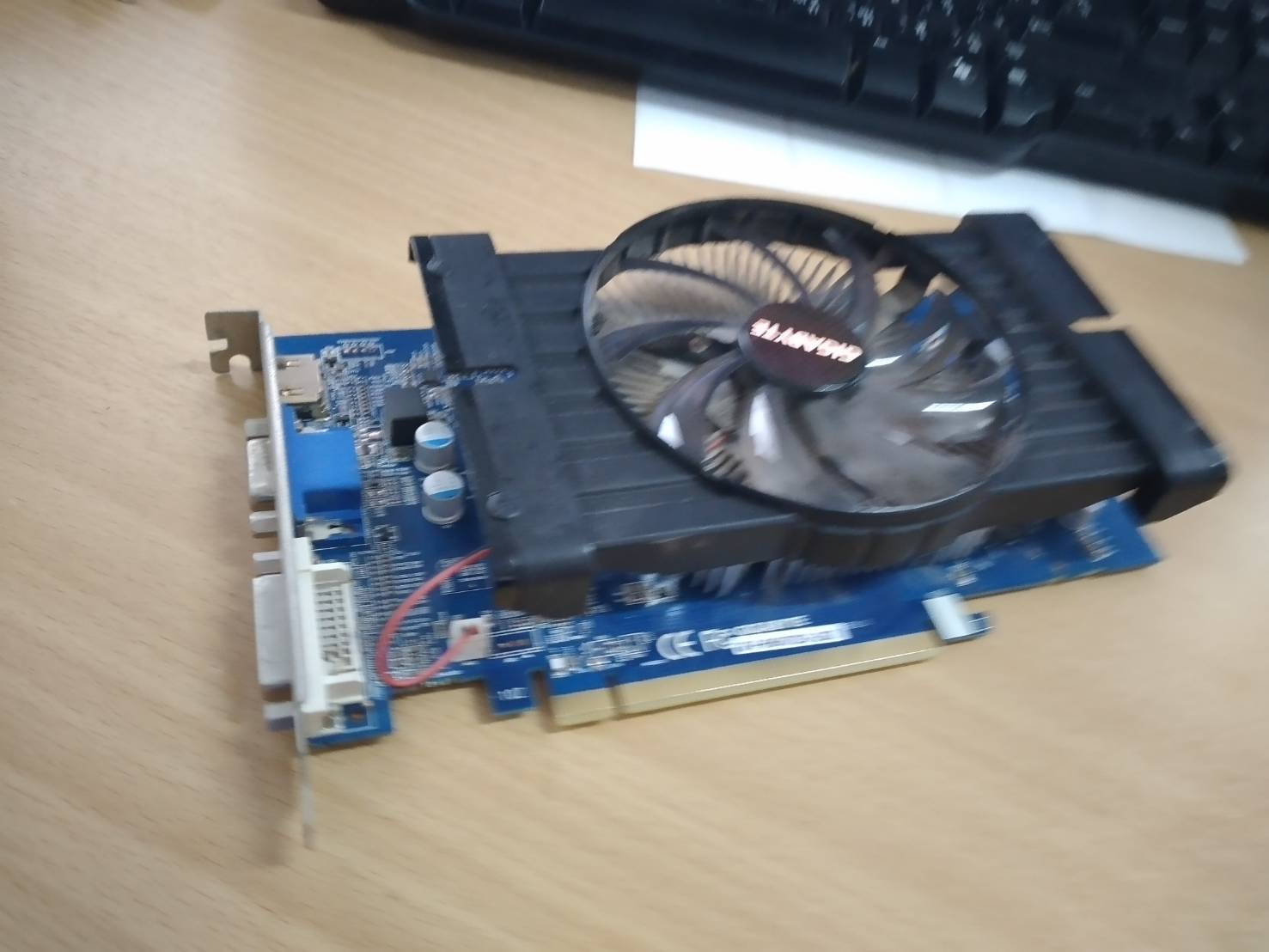 PCIe ATi 6670/2GB Gigabyte (D3,HDMI)