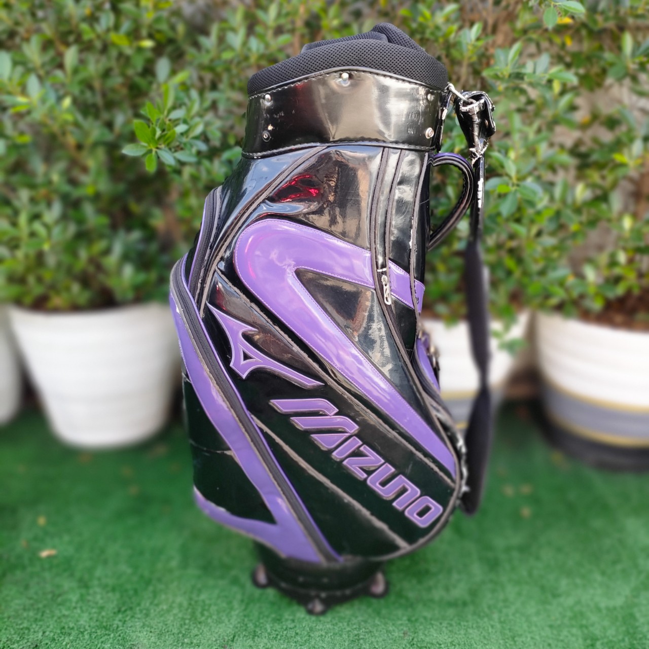 ถุงกอล์ฟ MIZUNO มือสอง ** มีตำหนิถุงลอก หนัก เเละเเป๊กหลุด2จุด **