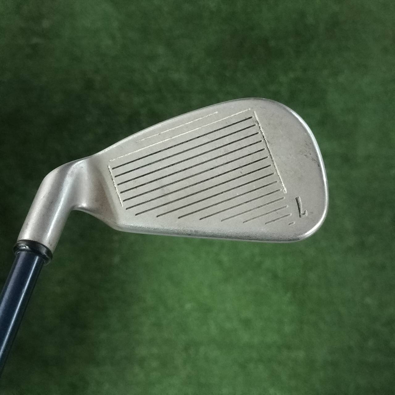 เหล็ก 7 CALLAWAY BIG BERTHA รุ่น X-12 ตีง่ายมาก วัสดุดีมาก ชดเชยสูงมาก ก้านเสียบแบบทะลุ ตีได้ฟีลลิ่งมาก หาเหล็ก 7 อยู่ พลาดไม่ได้ค่ะ!!!