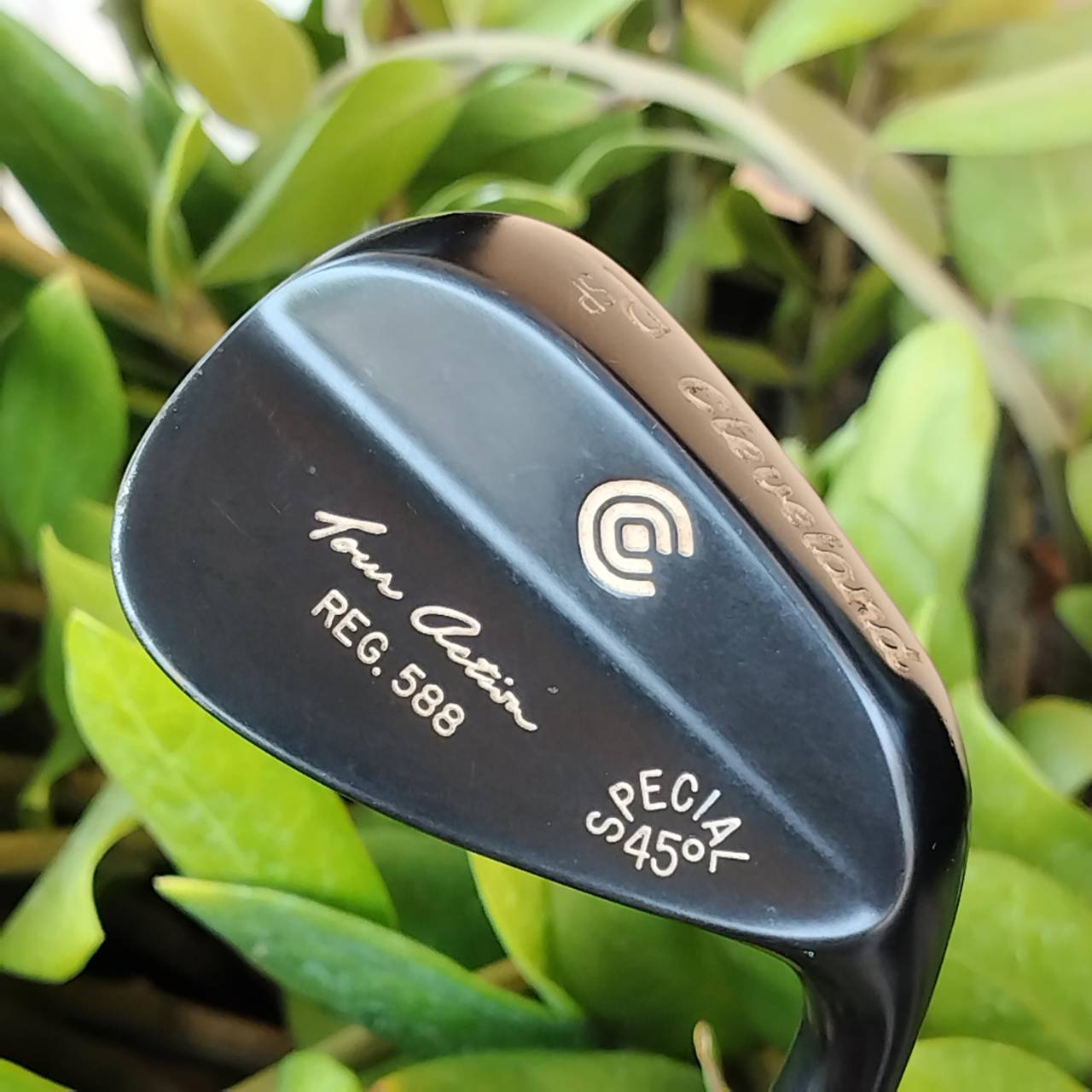 WEDGE CLEVELAND REG588 องศาพิเศษ 45 องศา ชัด ตีไกล เต็มวง 120 หลาได้แม่นๆ ตกหยุด ไม้กอล์ฟพรีเมี่ยมมือสอง ของแท้ By NakaraLuxurious