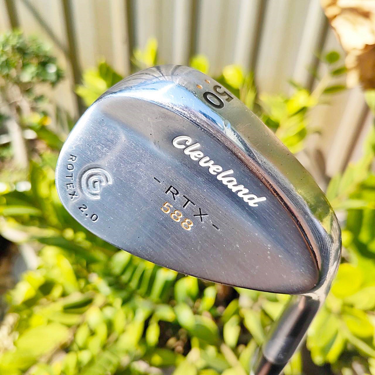 WEDGE CLEVELAND RTX 588 องศา 50 ก้าน N.S.PRO 950GH FLEX S ROTEX 2.0 MILLED ชัดๆ สวยๆ ตกหยุดๆเลย ไม้กอล์ฟพรีเมี่ยมมือสอง ของแท้ By NakaraLuxurious