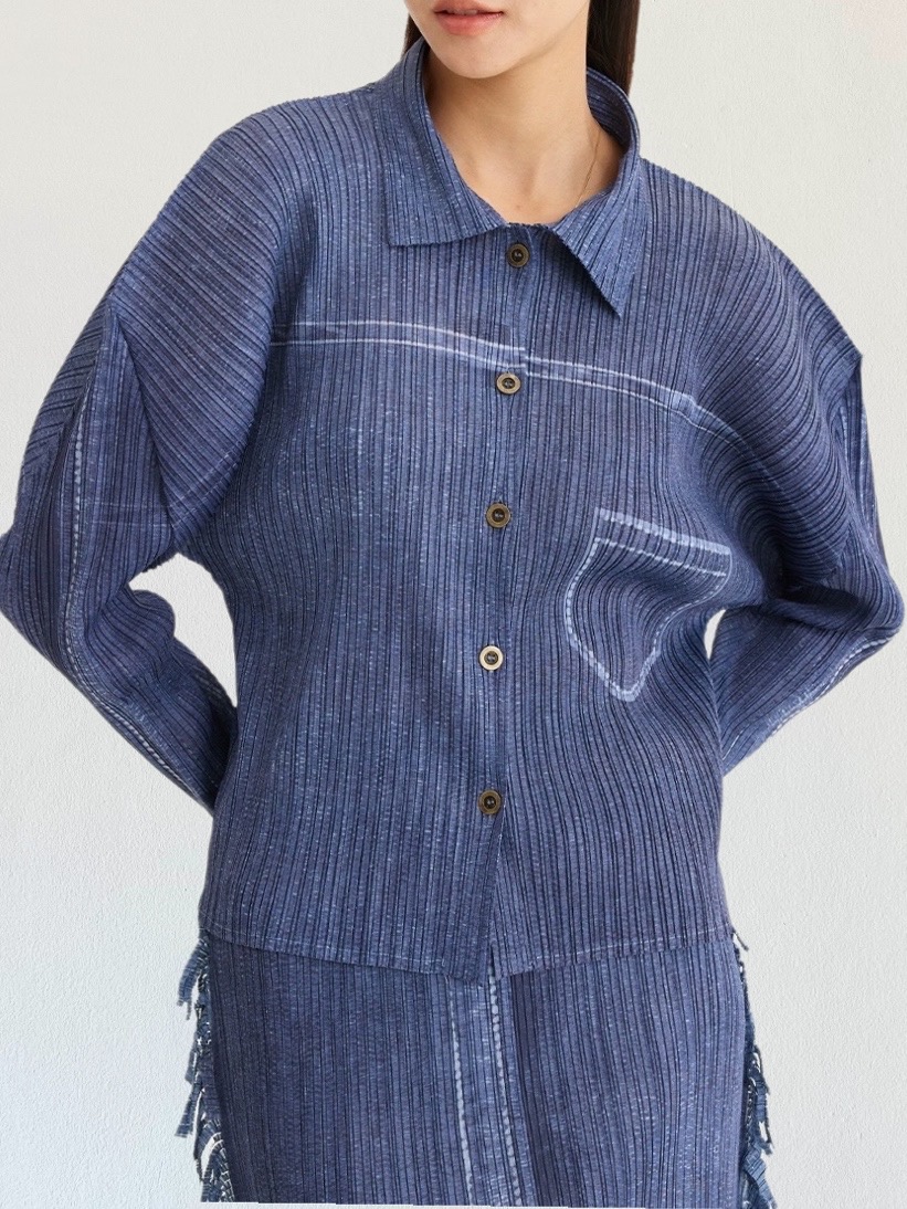 ปรับราคาลง20%!! 2MUAY รุ่น GJO3068-9 เสื้อพลีทคุณภาพ SHIRT DENIM PRINT PLEATED TOP 4 สี FREE SIZE
