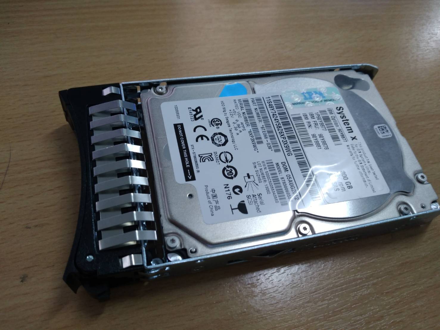 90Y8878 90Y8877 90Y8881 IBM 300GB 10K 6G G2 HOT SWAP SFF 2.5" SAS HARD