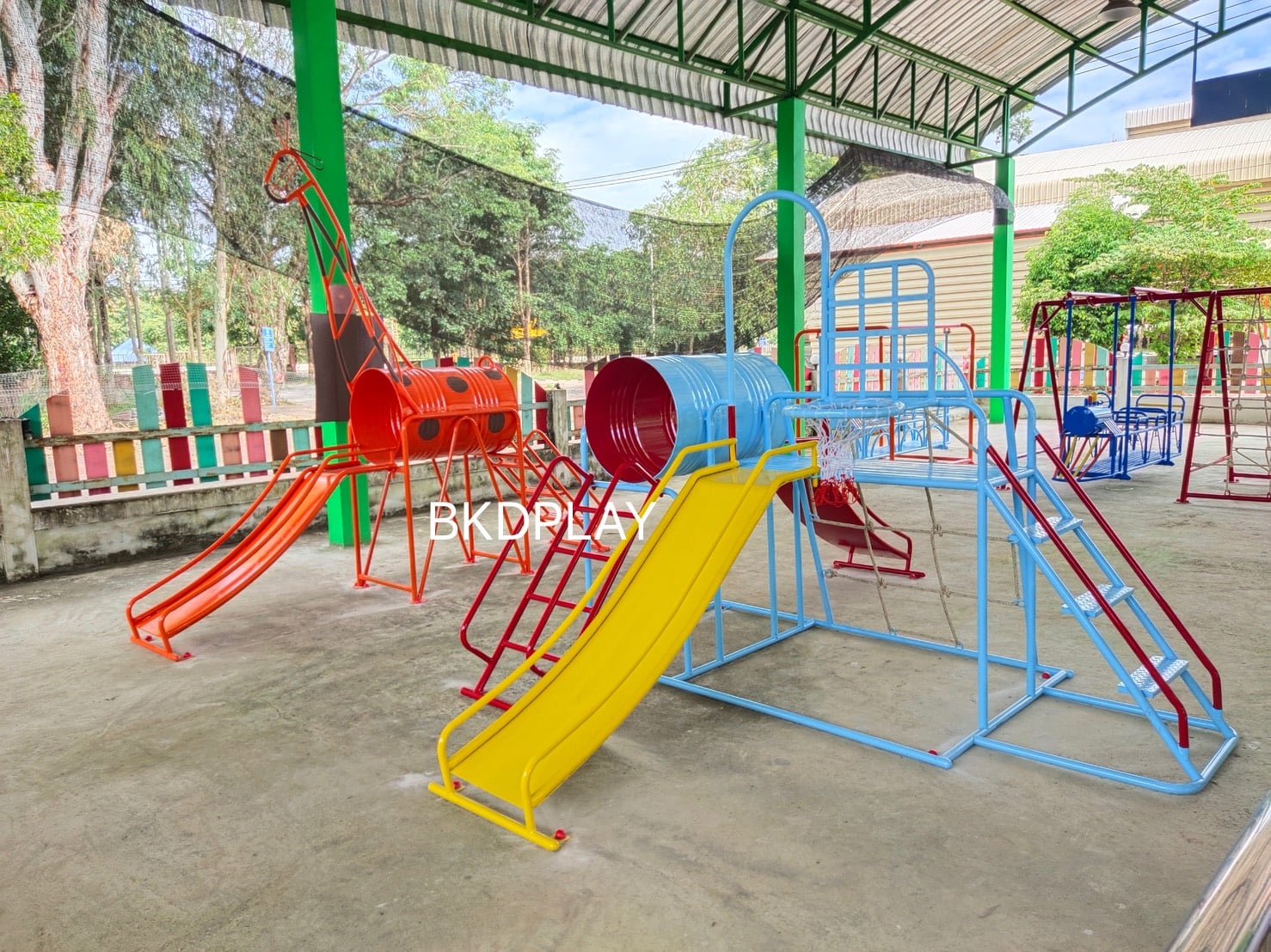 เครื่องเล่นสนามชุดรวมD ประกอบด้วยสไลเดอร์ปีนป่ายแป้นบาสและถังลอด, เครื่องเล่นสนามกลางแจ้ง , เครื่องเล่นสนามเหล็ก, ของเล่น, OutdoorPlayground,สนามเด็กเล่น,เครื่องเล่นงบสพฐ.ประชารัฐ ราคาโรงงาน