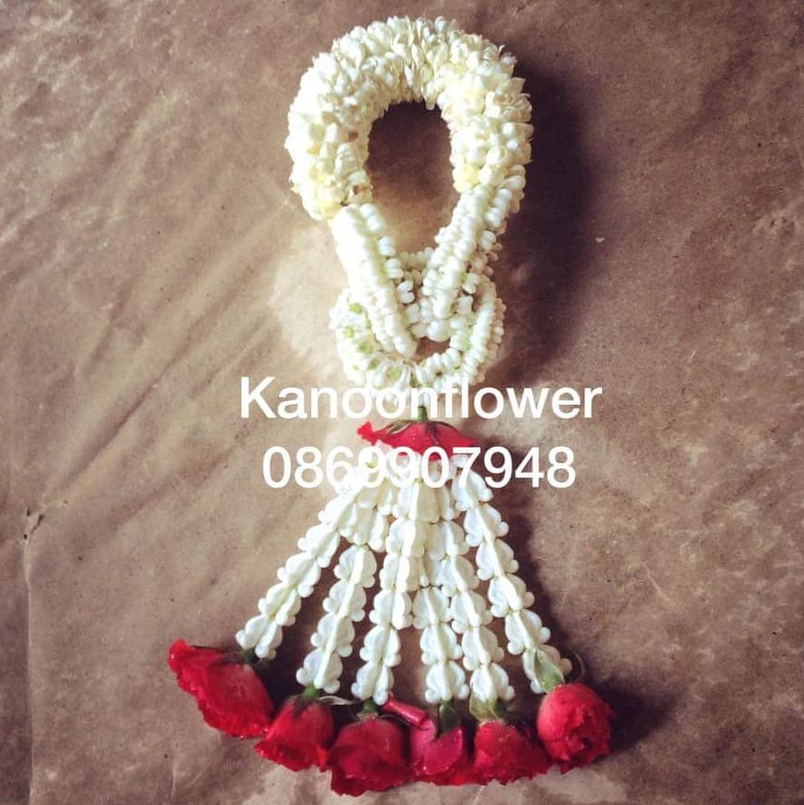 พวงมาลัยวันเเม่